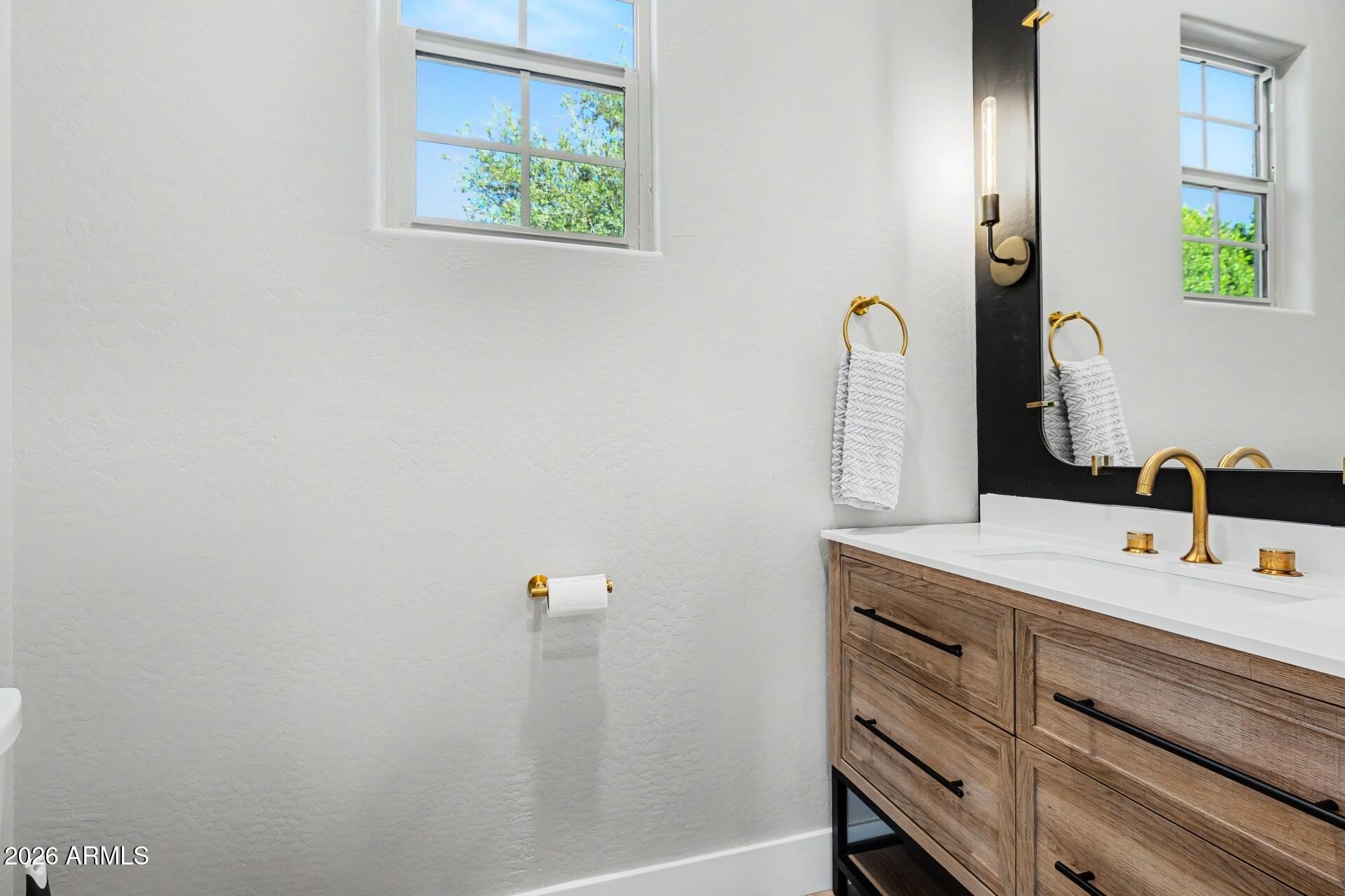 2776 E TAURUS Place