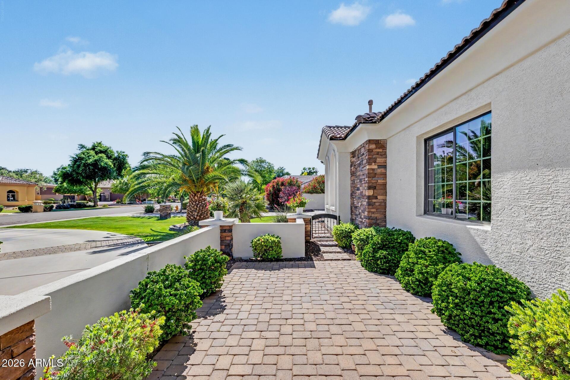 2776 E TAURUS Place