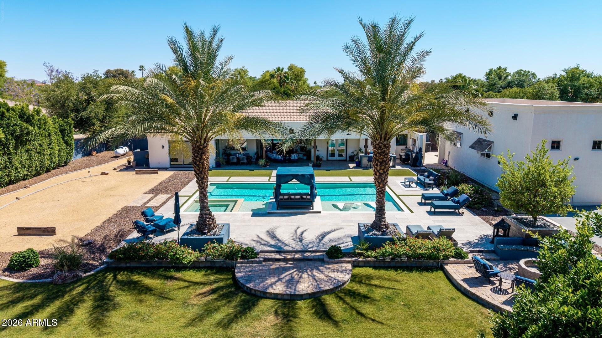 2776 E TAURUS Place