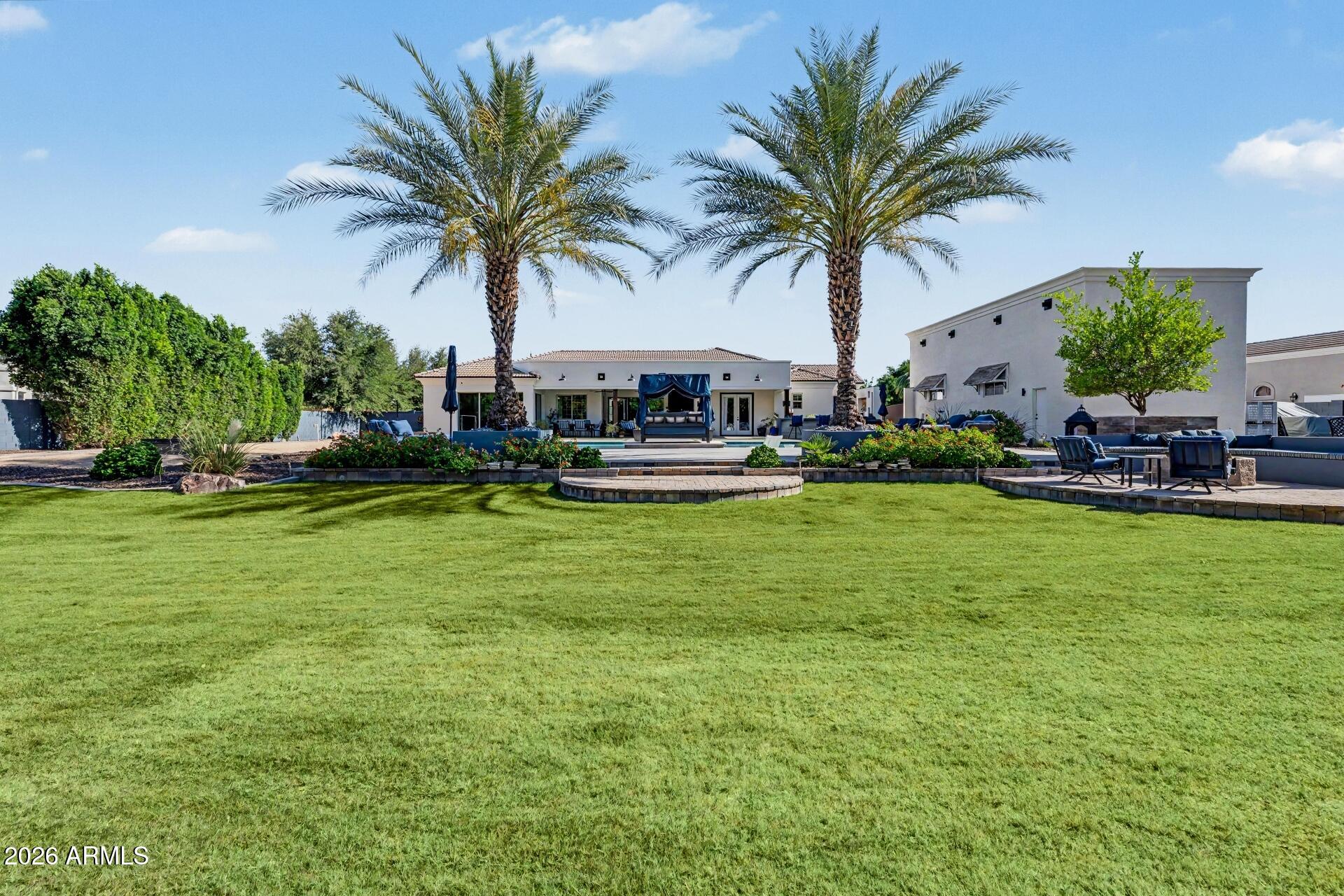 2776 E TAURUS Place