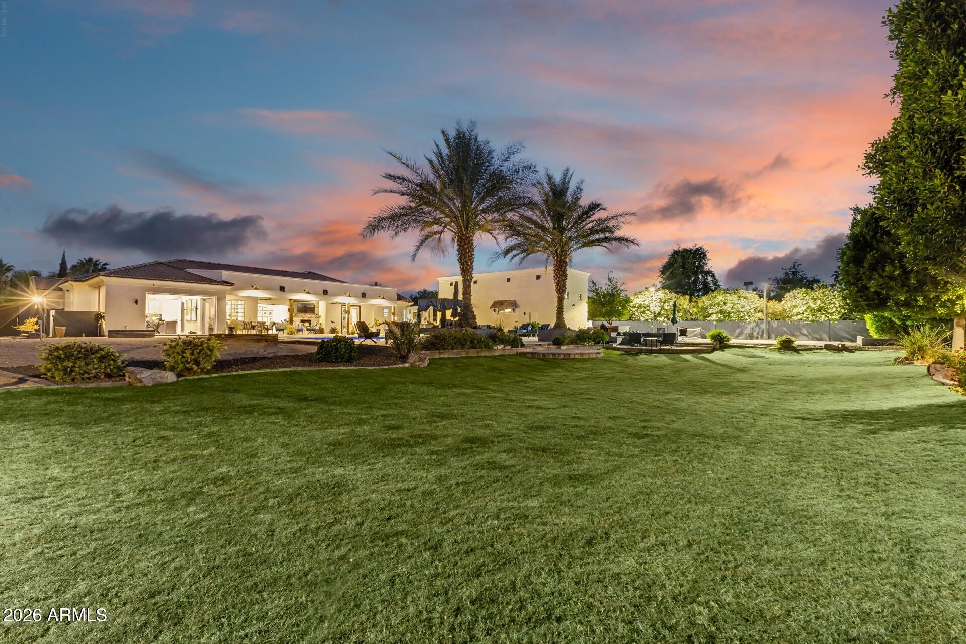 2776 E TAURUS Place