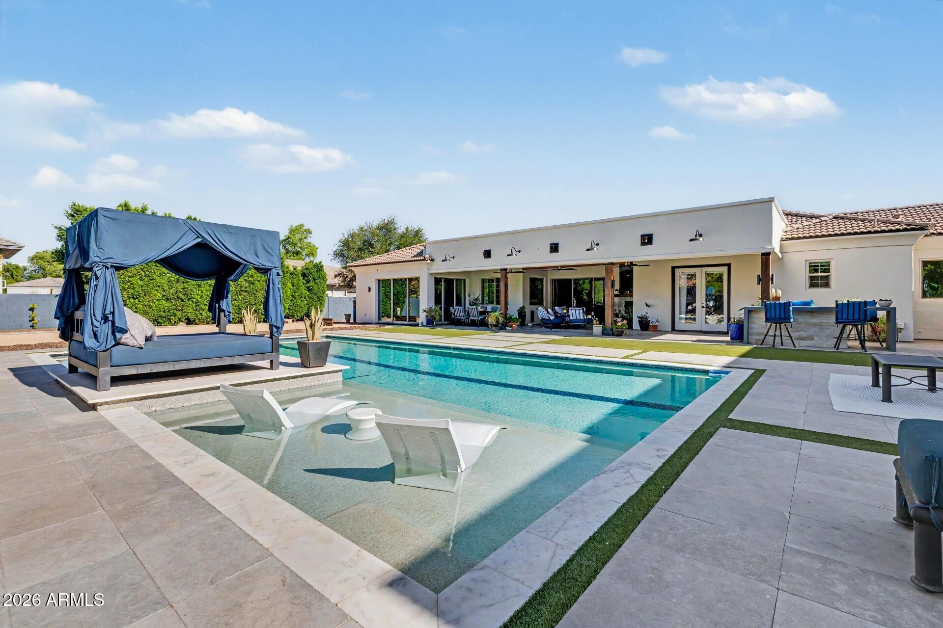2776 E TAURUS Place