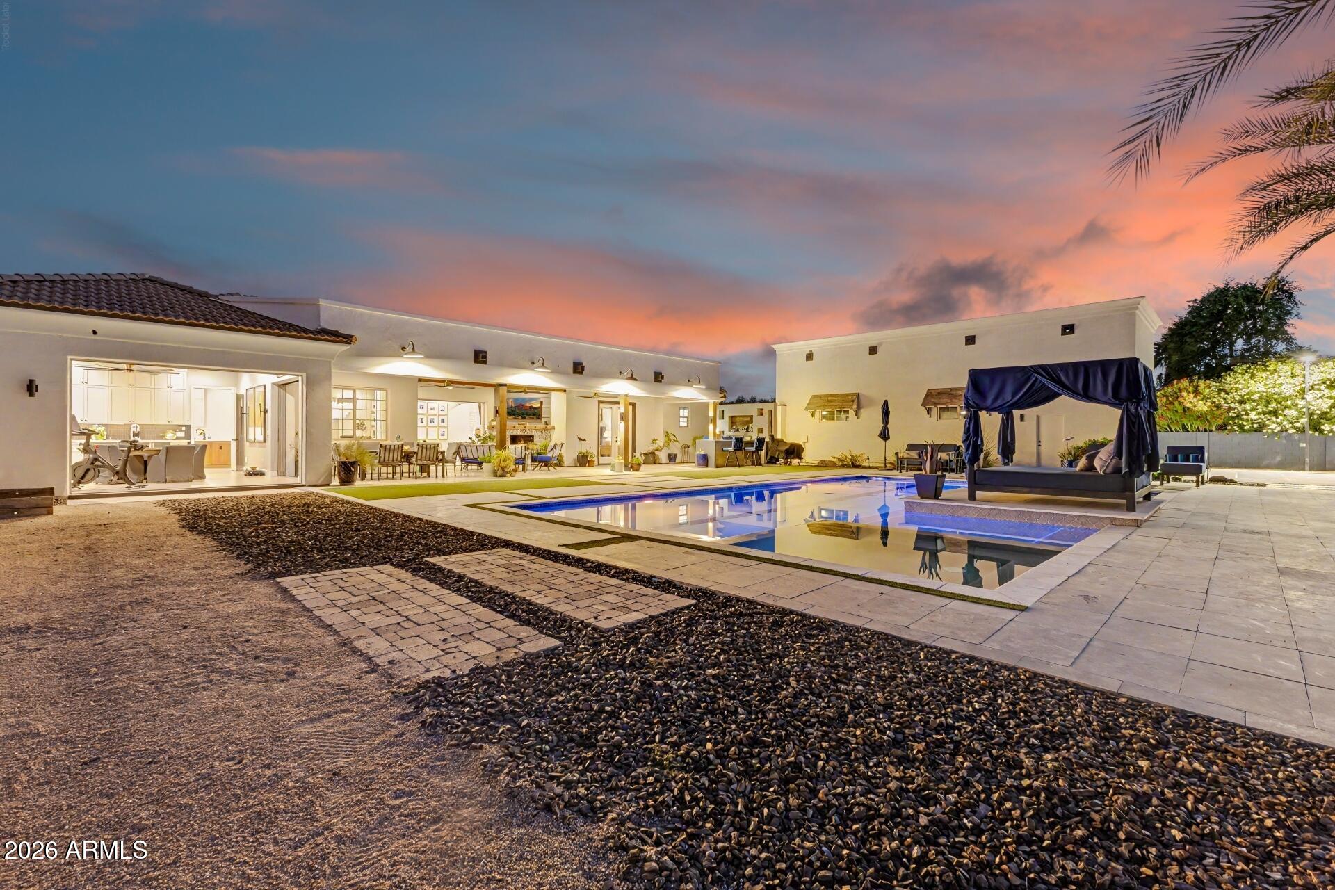 2776 E TAURUS Place