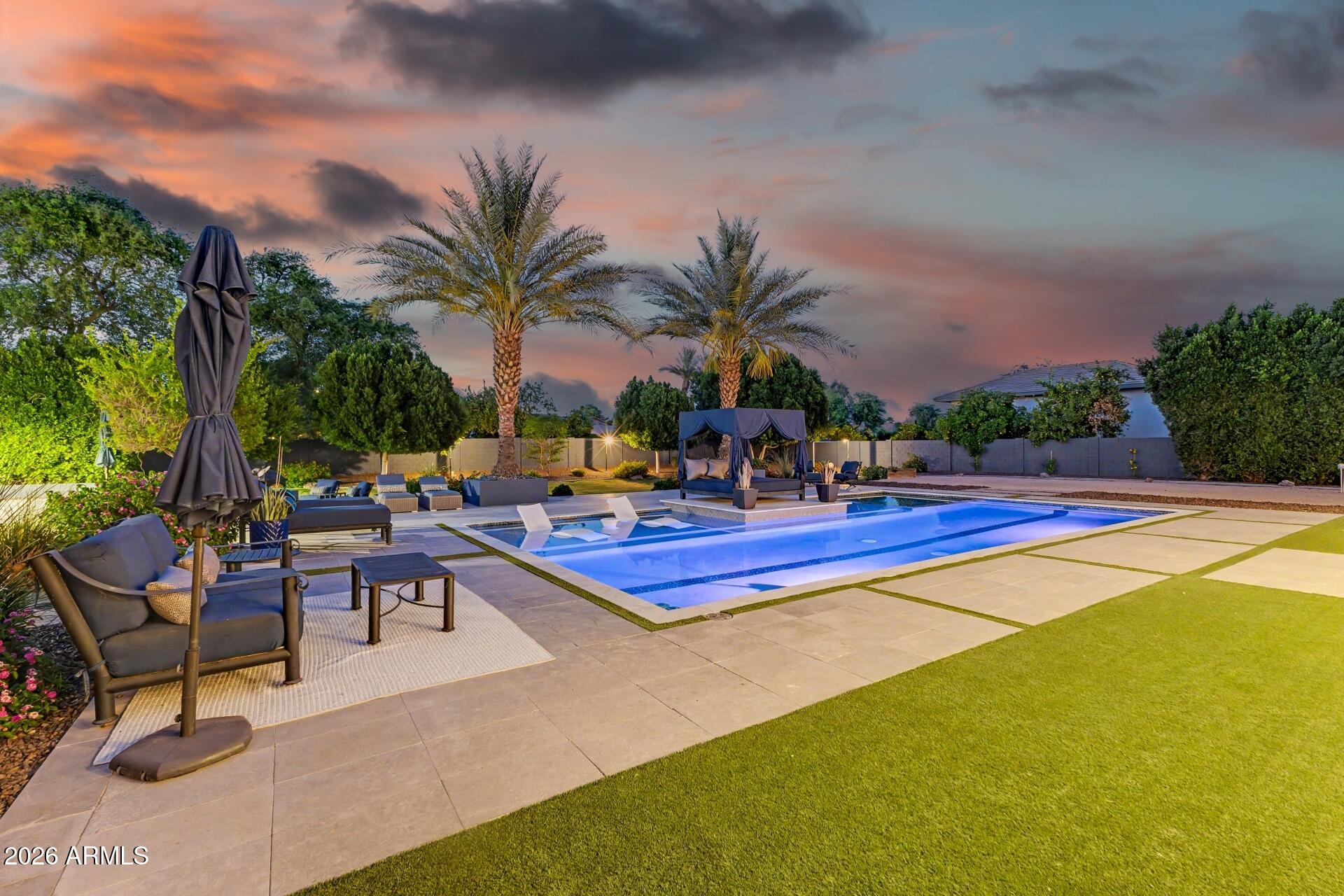 2776 E TAURUS Place