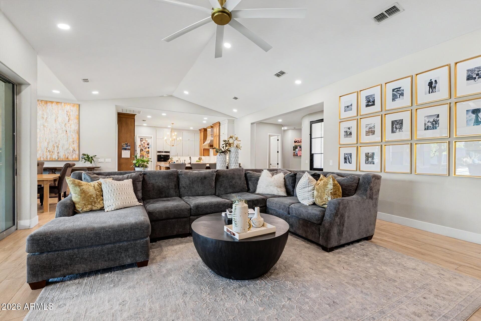 2776 E TAURUS Place