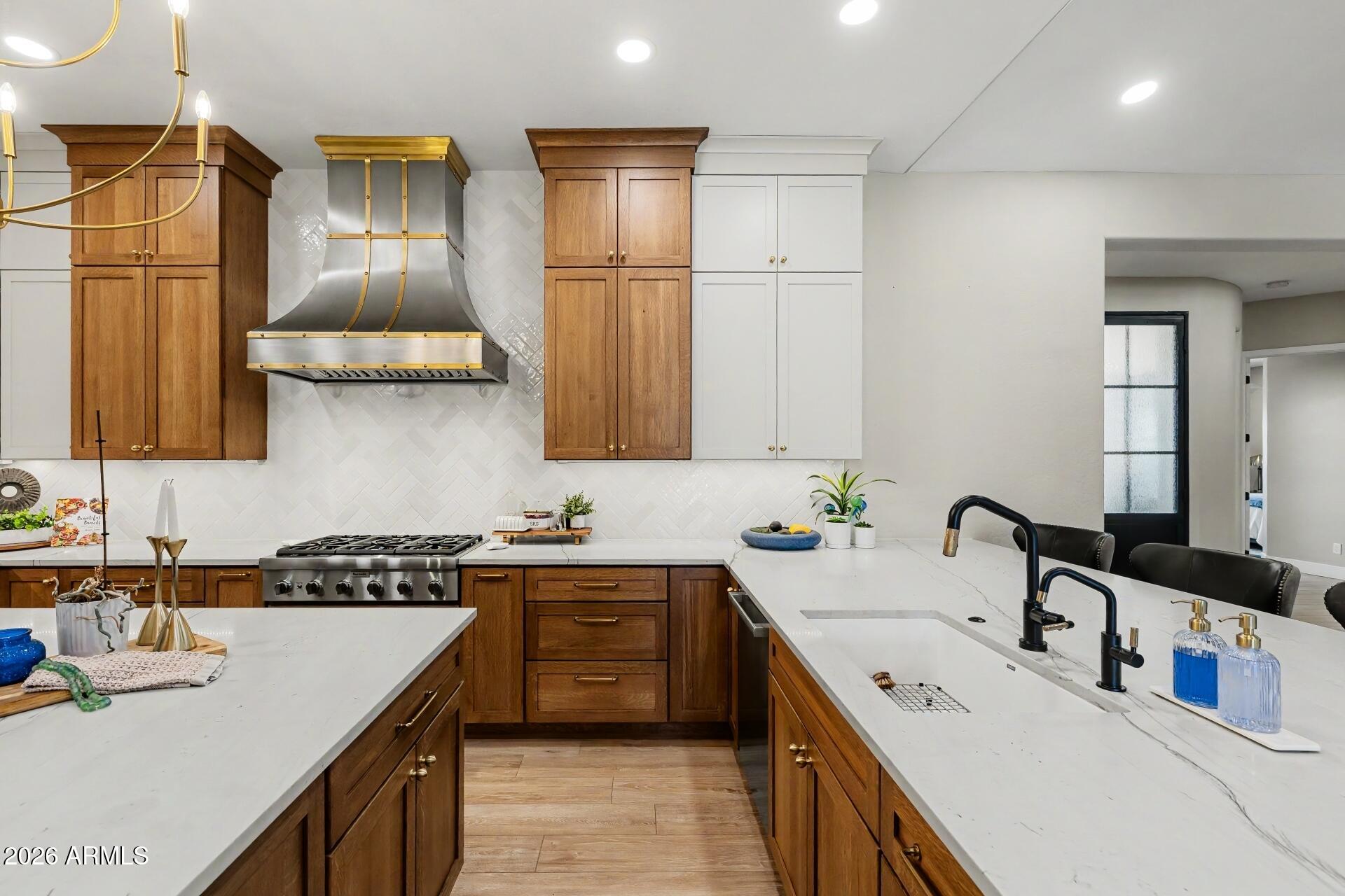 2776 E TAURUS Place