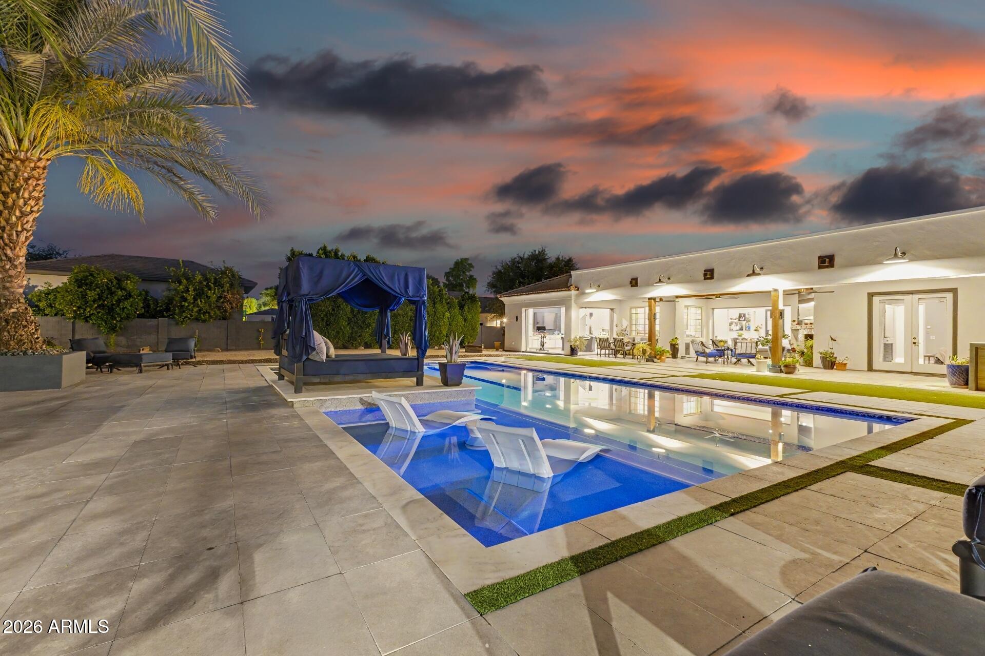 2776 E TAURUS Place