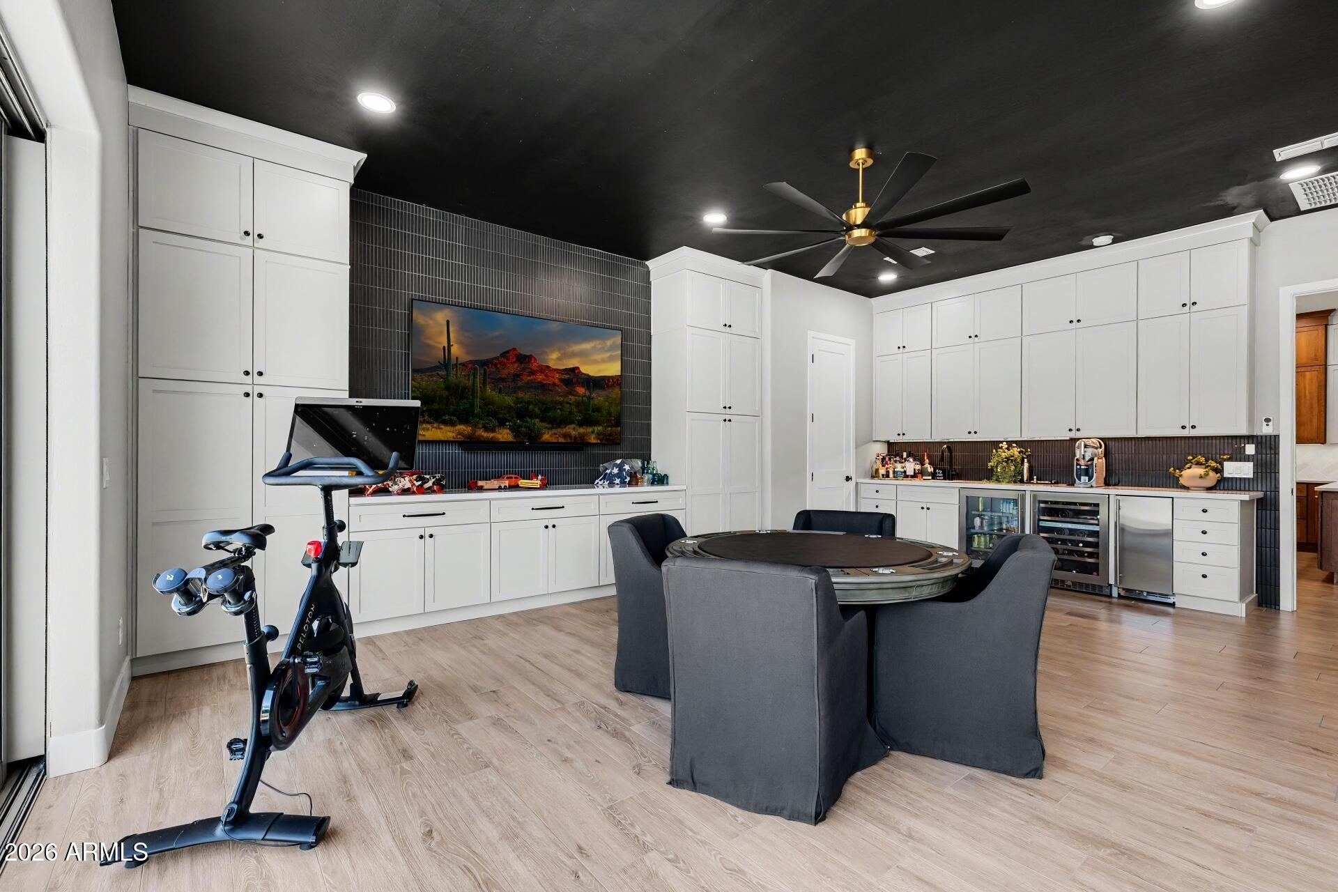 2776 E TAURUS Place
