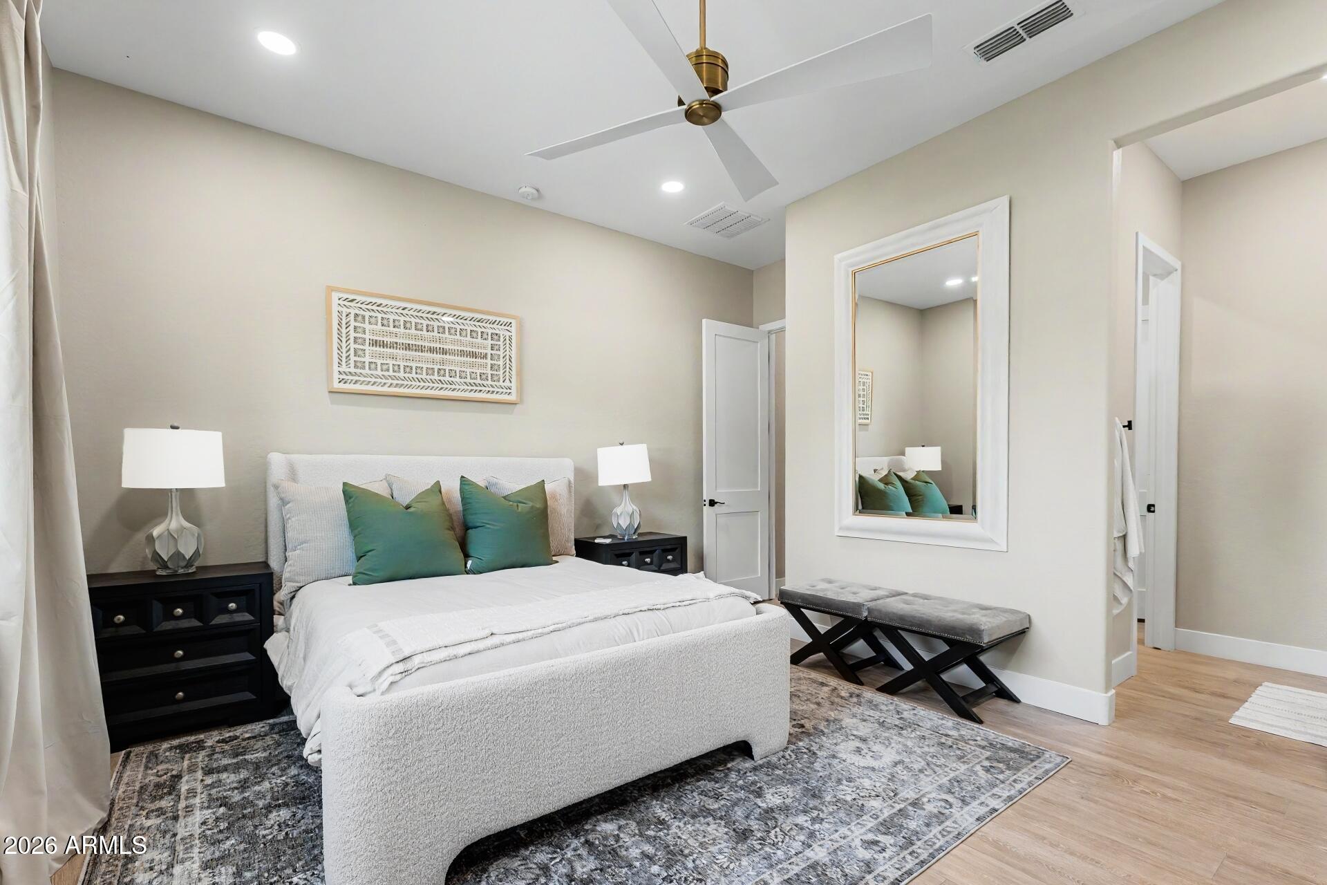 2776 E TAURUS Place