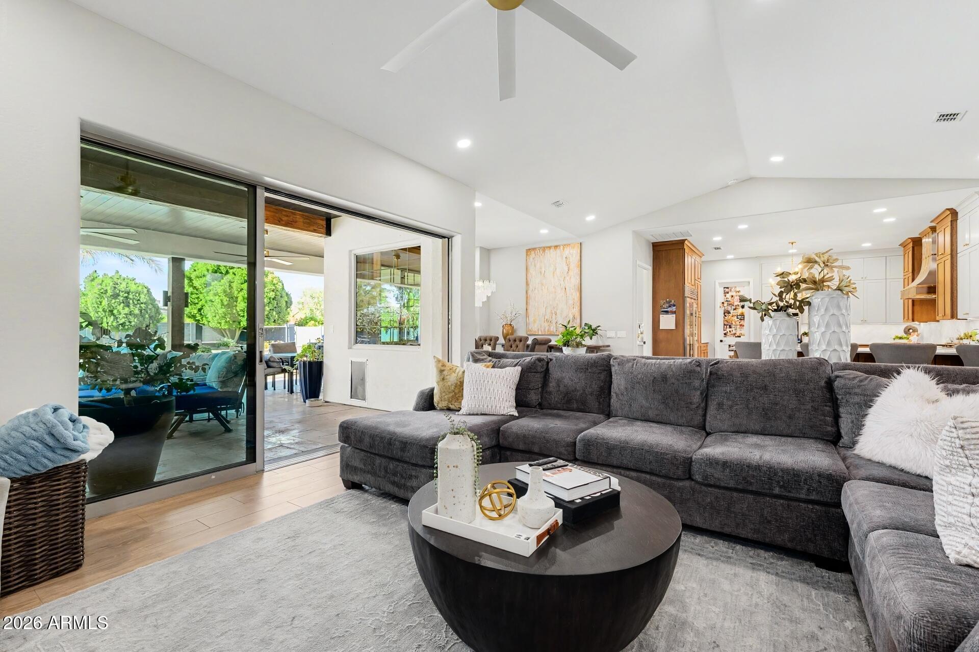 2776 E TAURUS Place