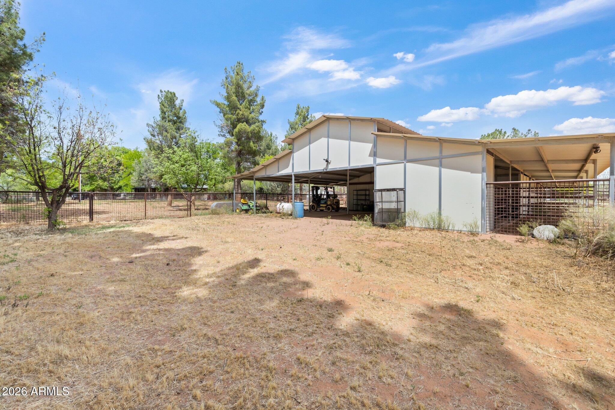 1440 S LOY Road