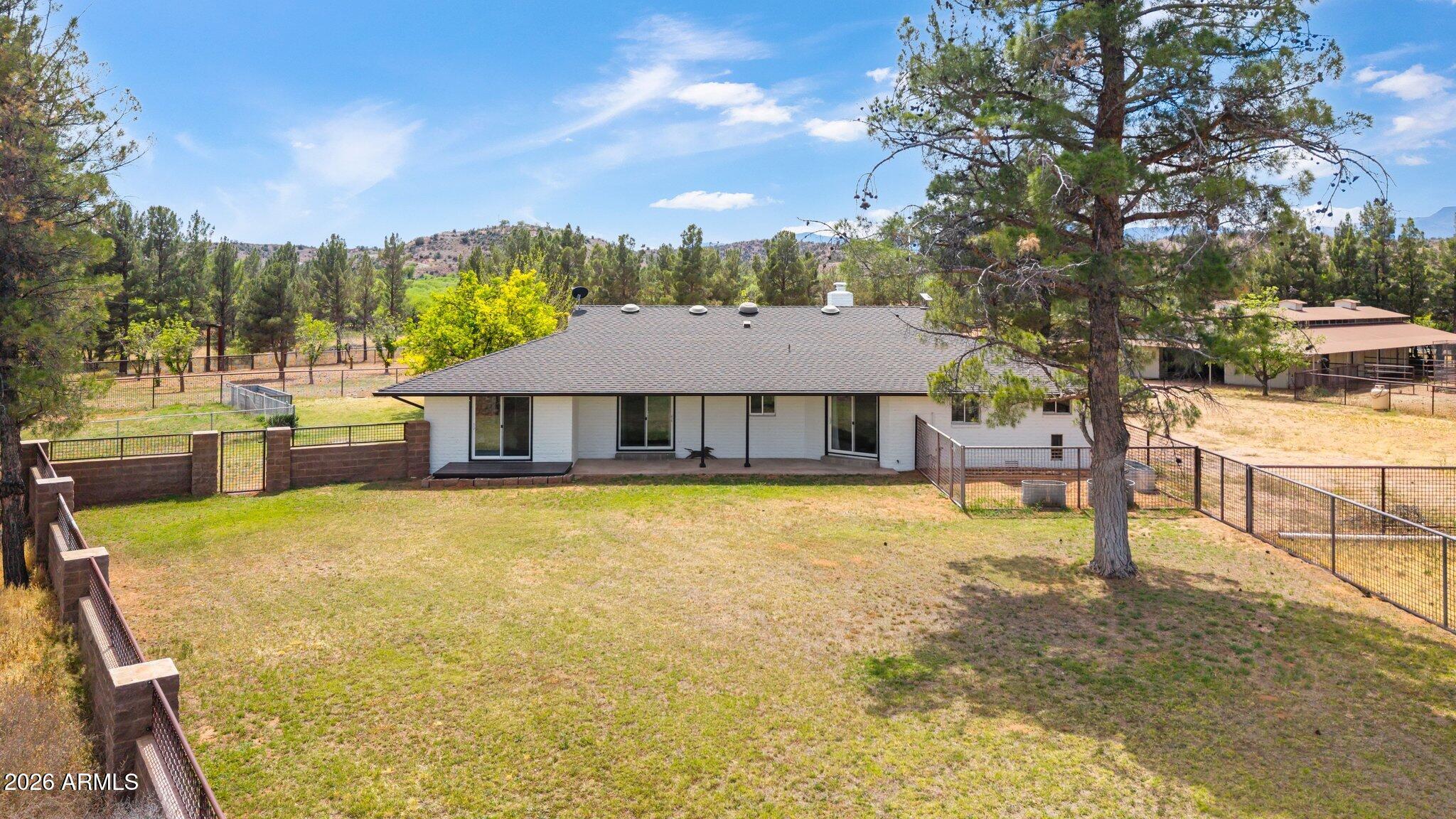 1440 S LOY Road