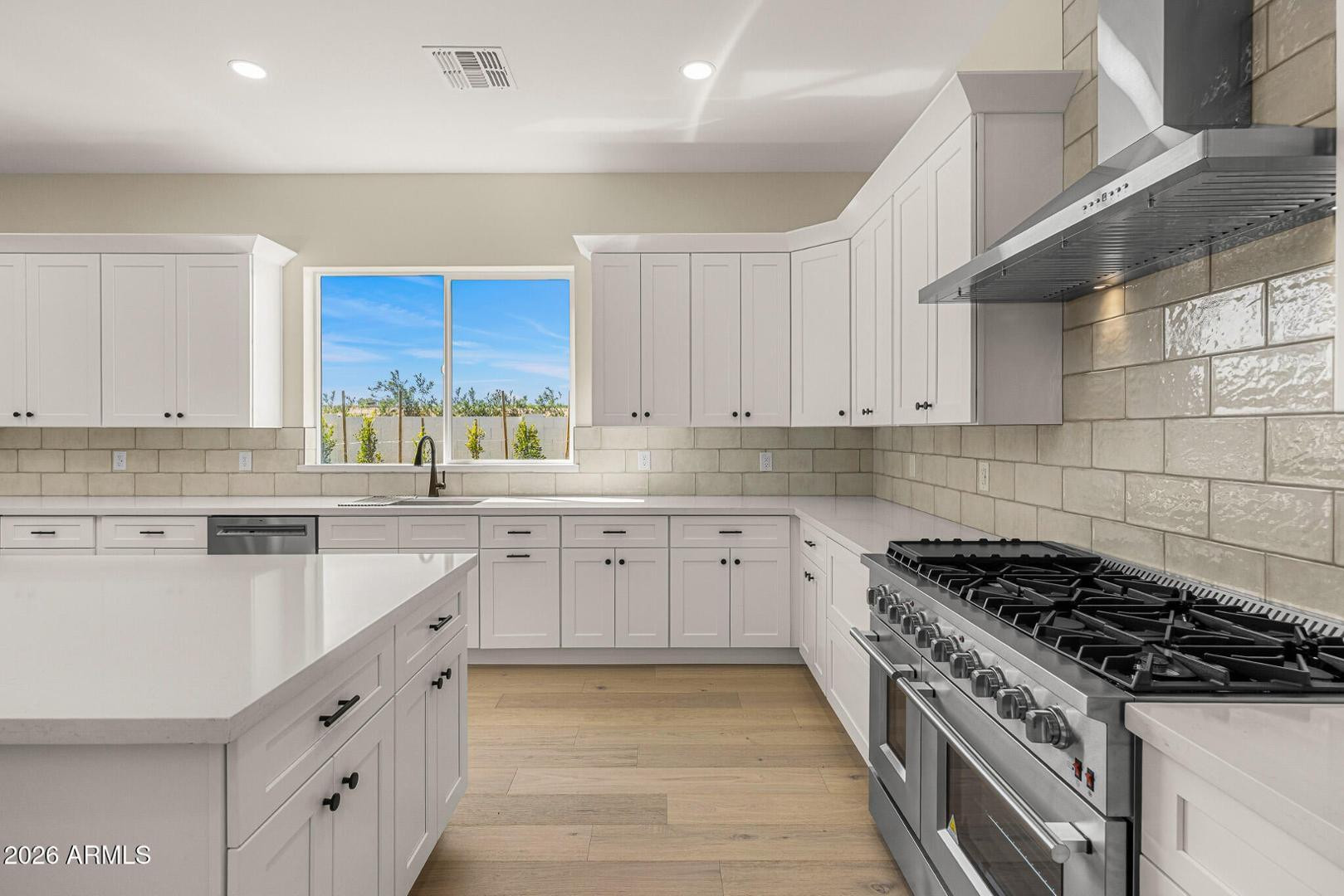 3002 N 53rd Place