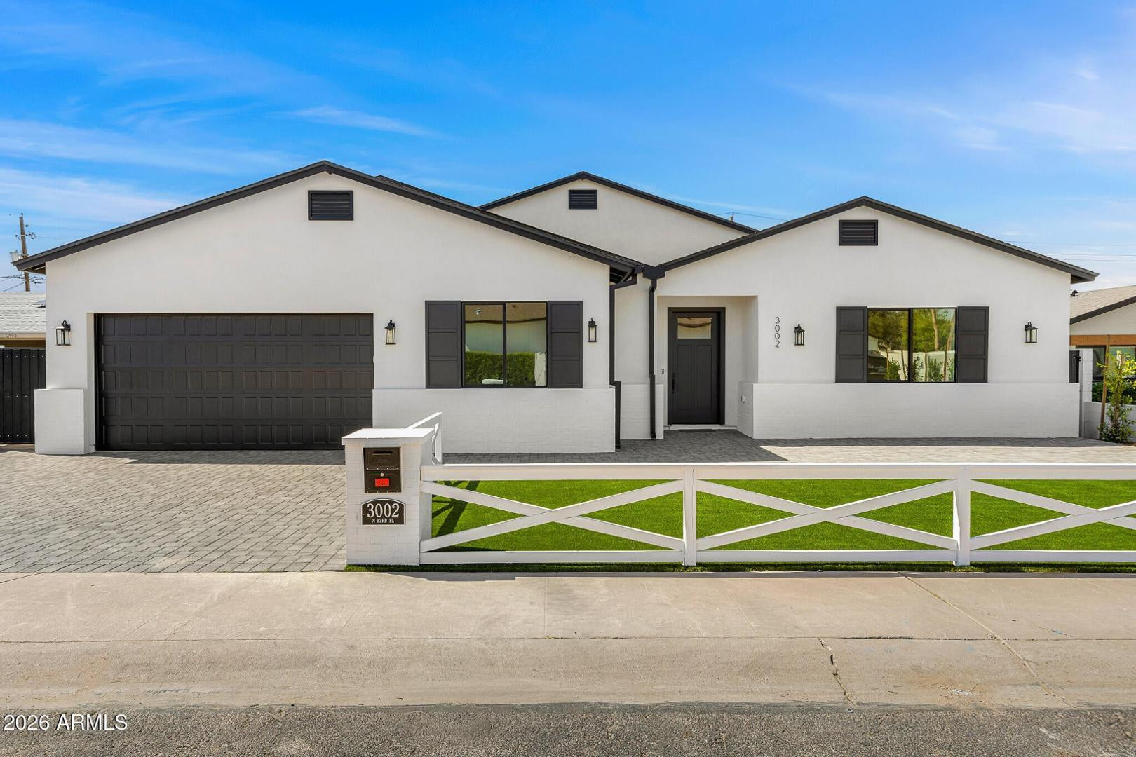 3002 N 53rd Place