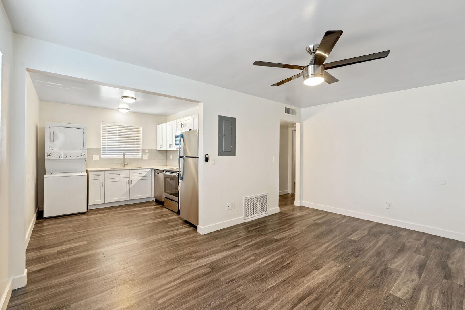 1707 N 18th B1