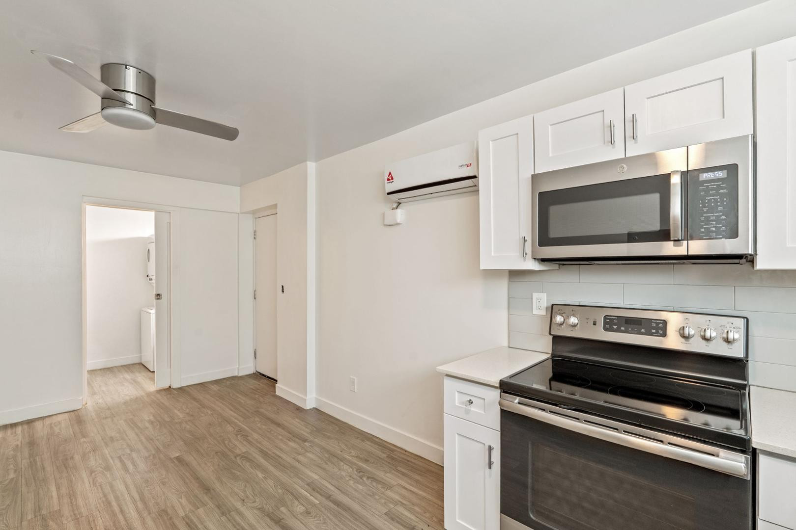 1707 N 18th B8