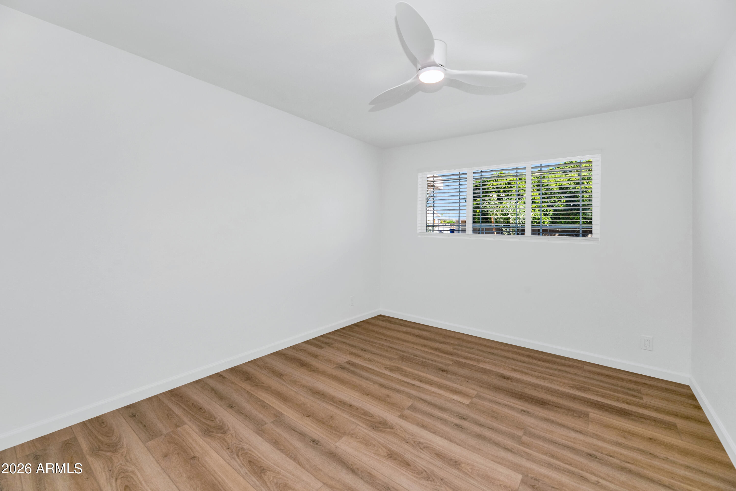 107 E MCKINLEY Street