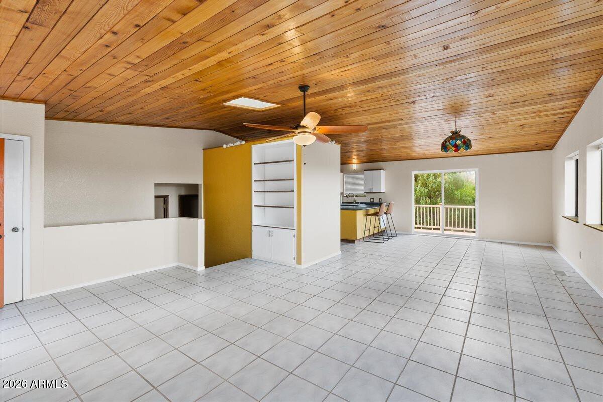 1646 S CACTUS WREN Road