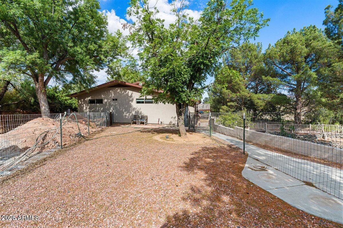1646 S CACTUS WREN Road