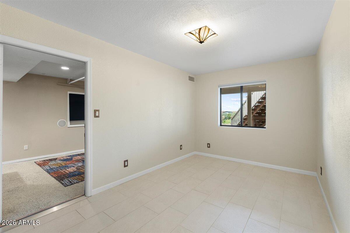 1646 S CACTUS WREN Road