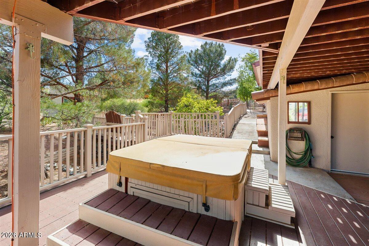 1646 S CACTUS WREN Road