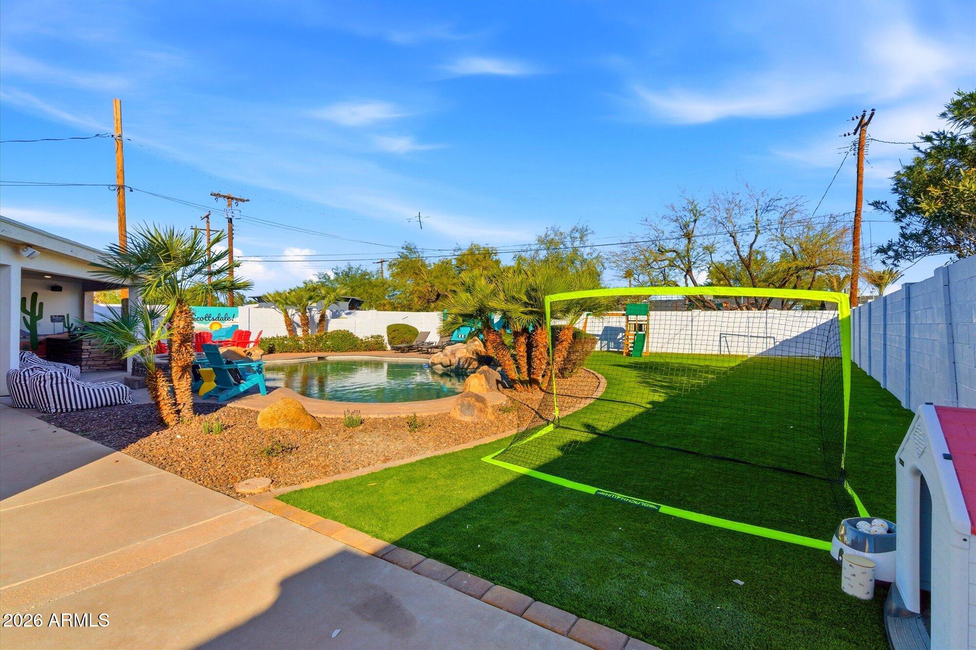 8140 E PINE Drive