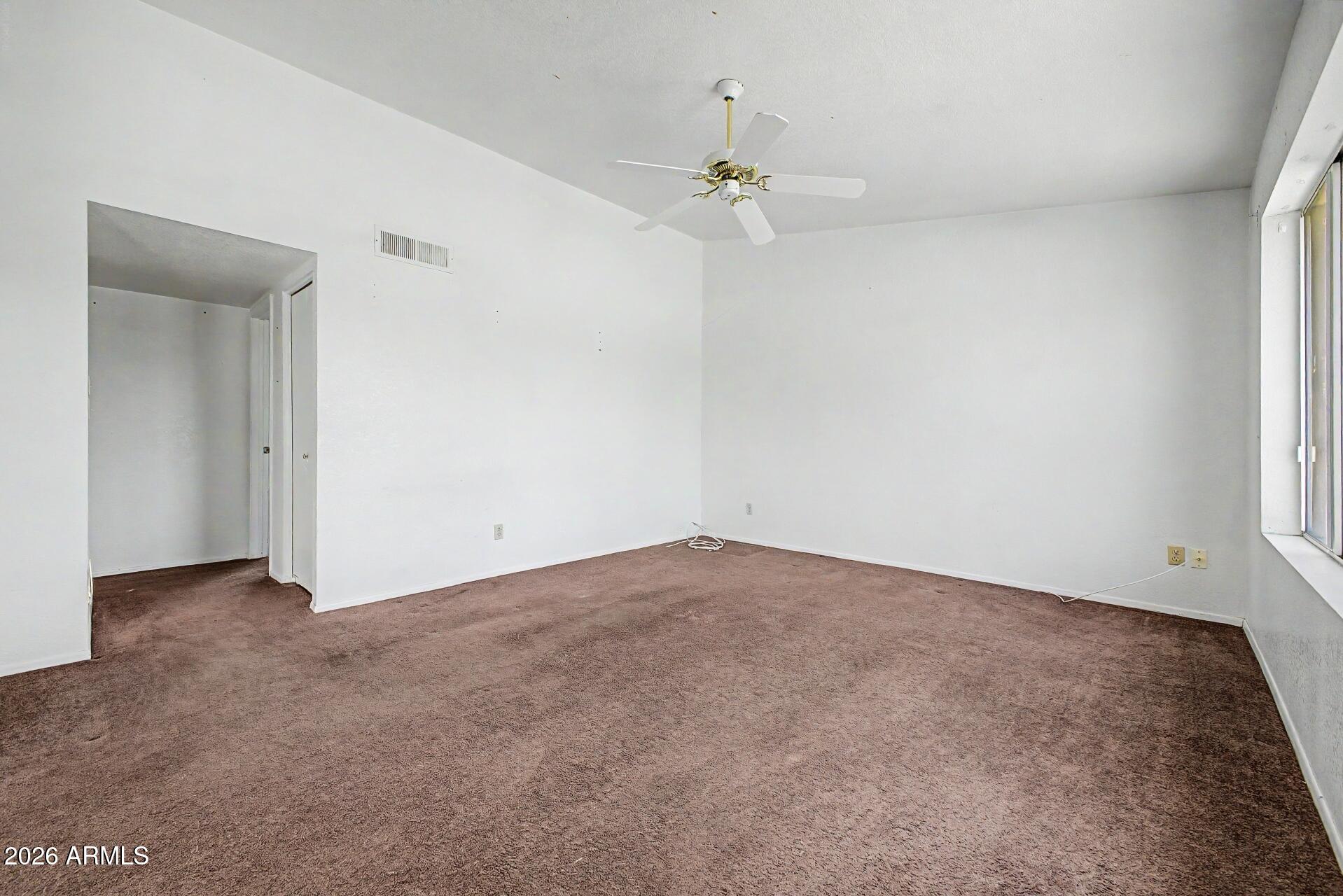 1022 W MALIBU Drive