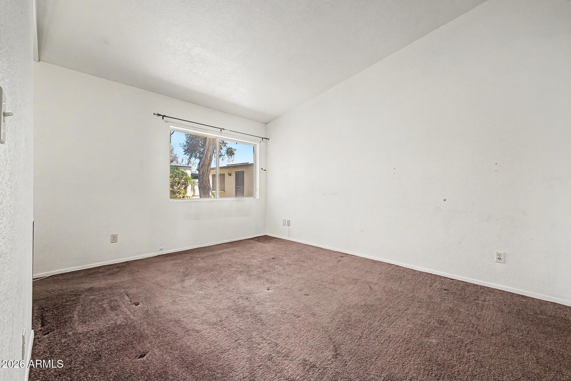 1022 W MALIBU Drive