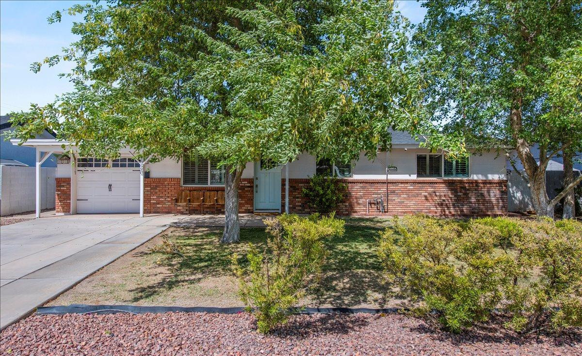 6520 E Osborn