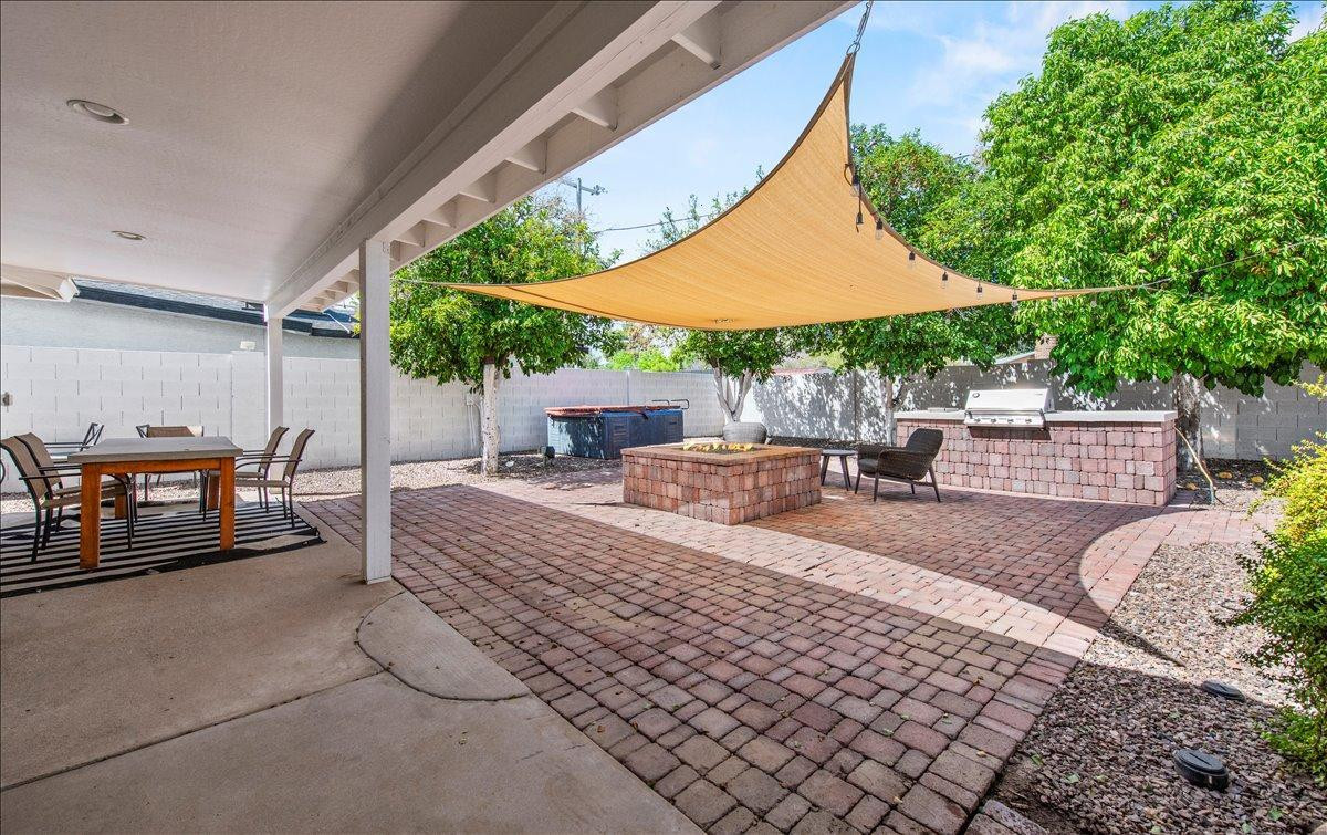 6520 E Osborn