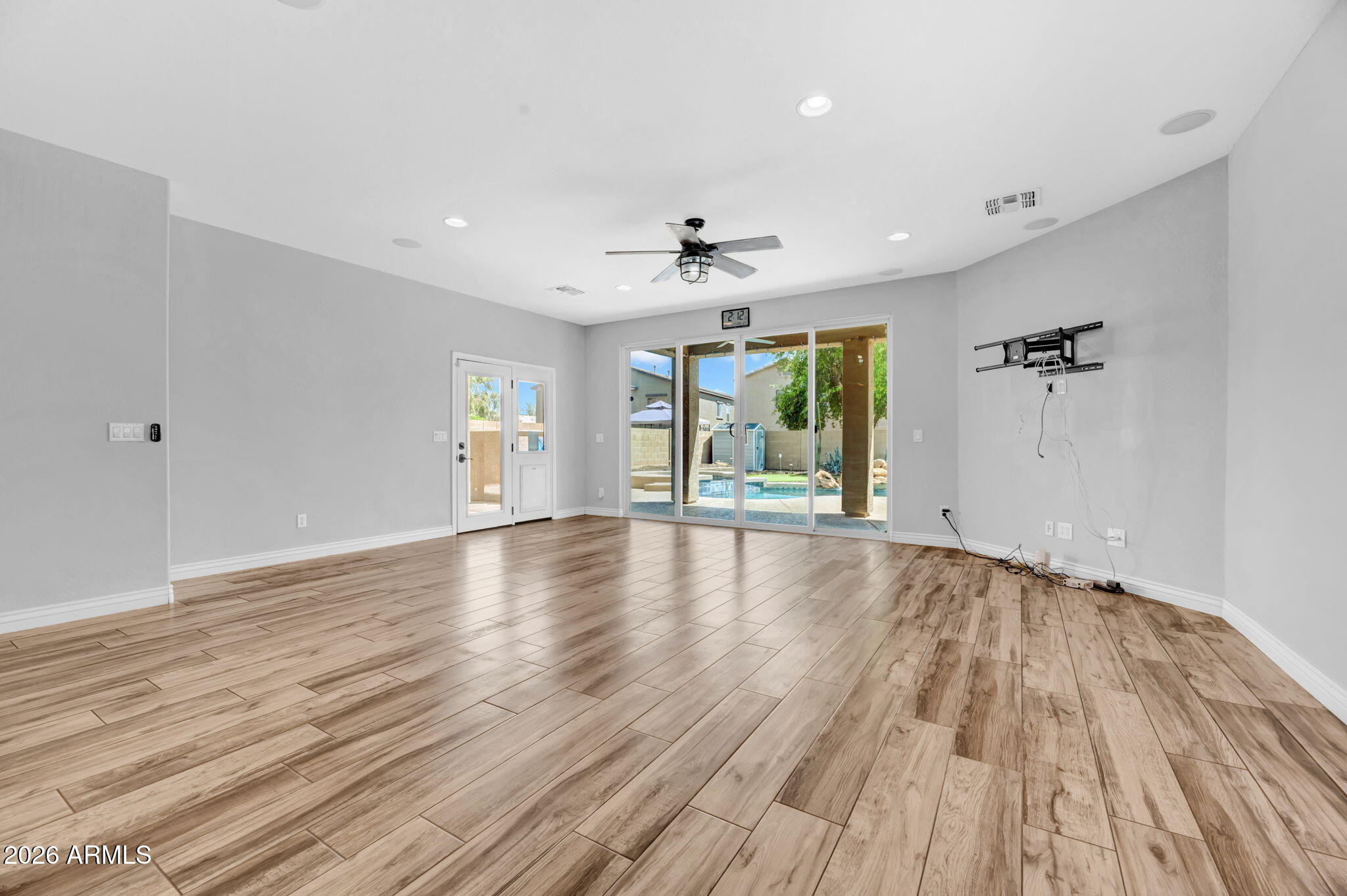 3635 W Amerigo Court