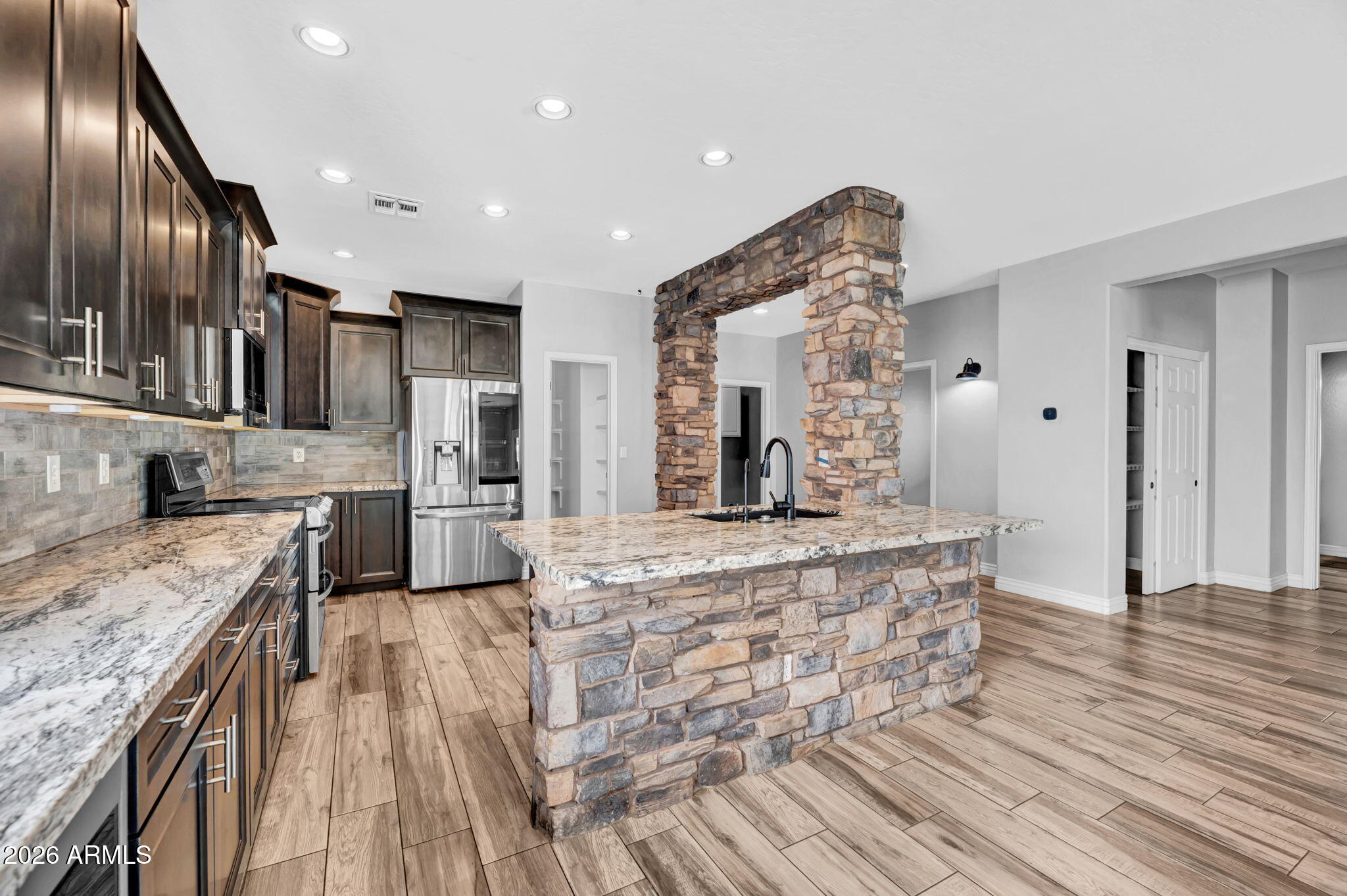 3635 W Amerigo Court