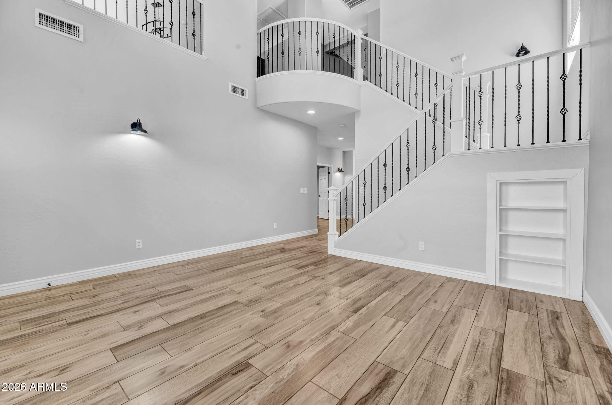 3635 W Amerigo Court