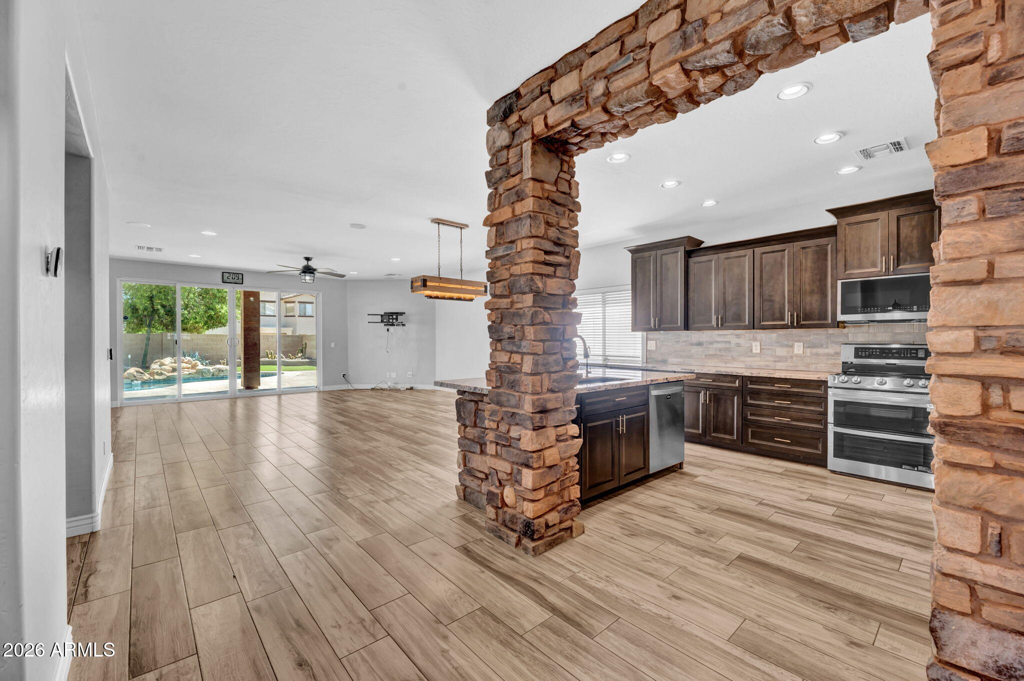 3635 W Amerigo Court