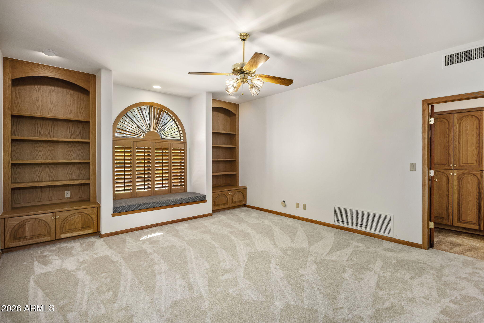 8700 N 58TH Place