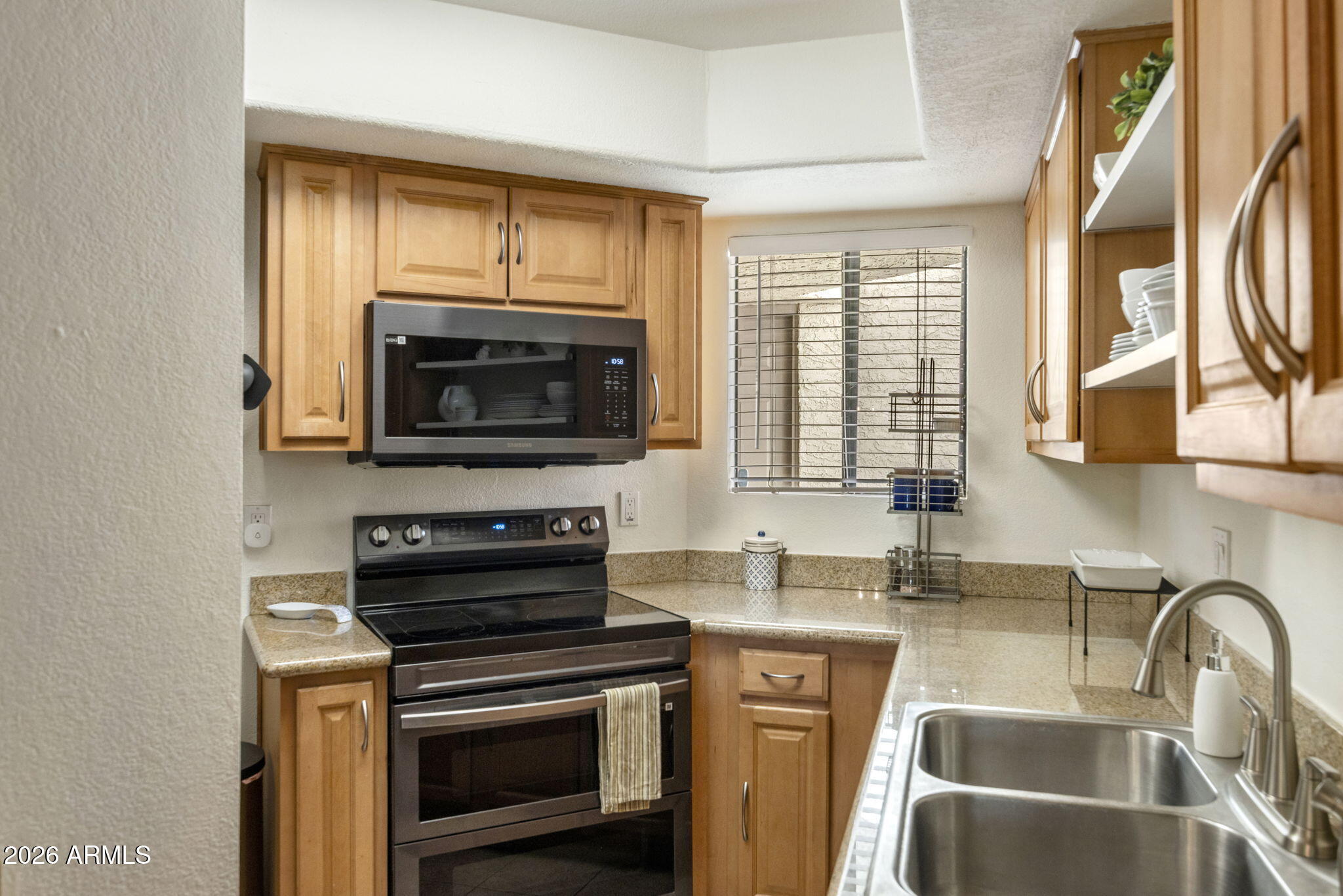 985 N GRANITE REEF Road 154