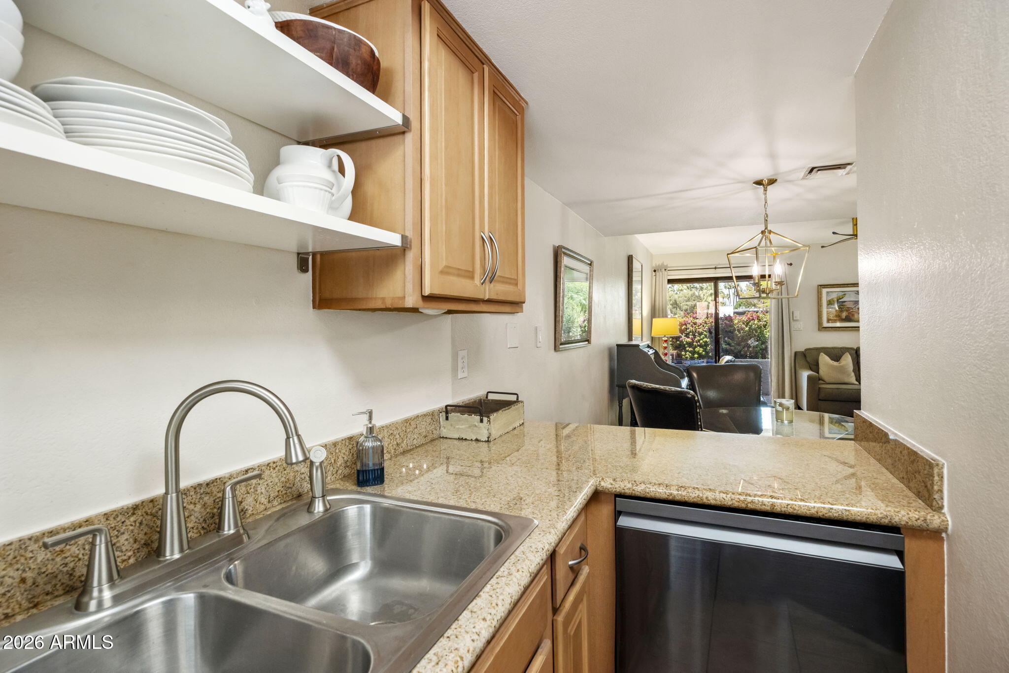 985 N GRANITE REEF Road 154