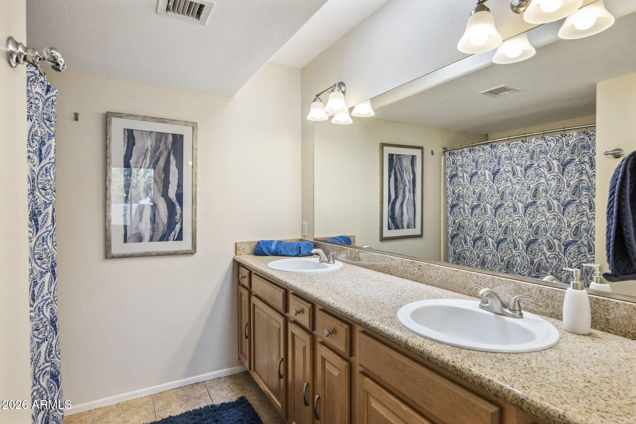 985 N GRANITE REEF Road 154