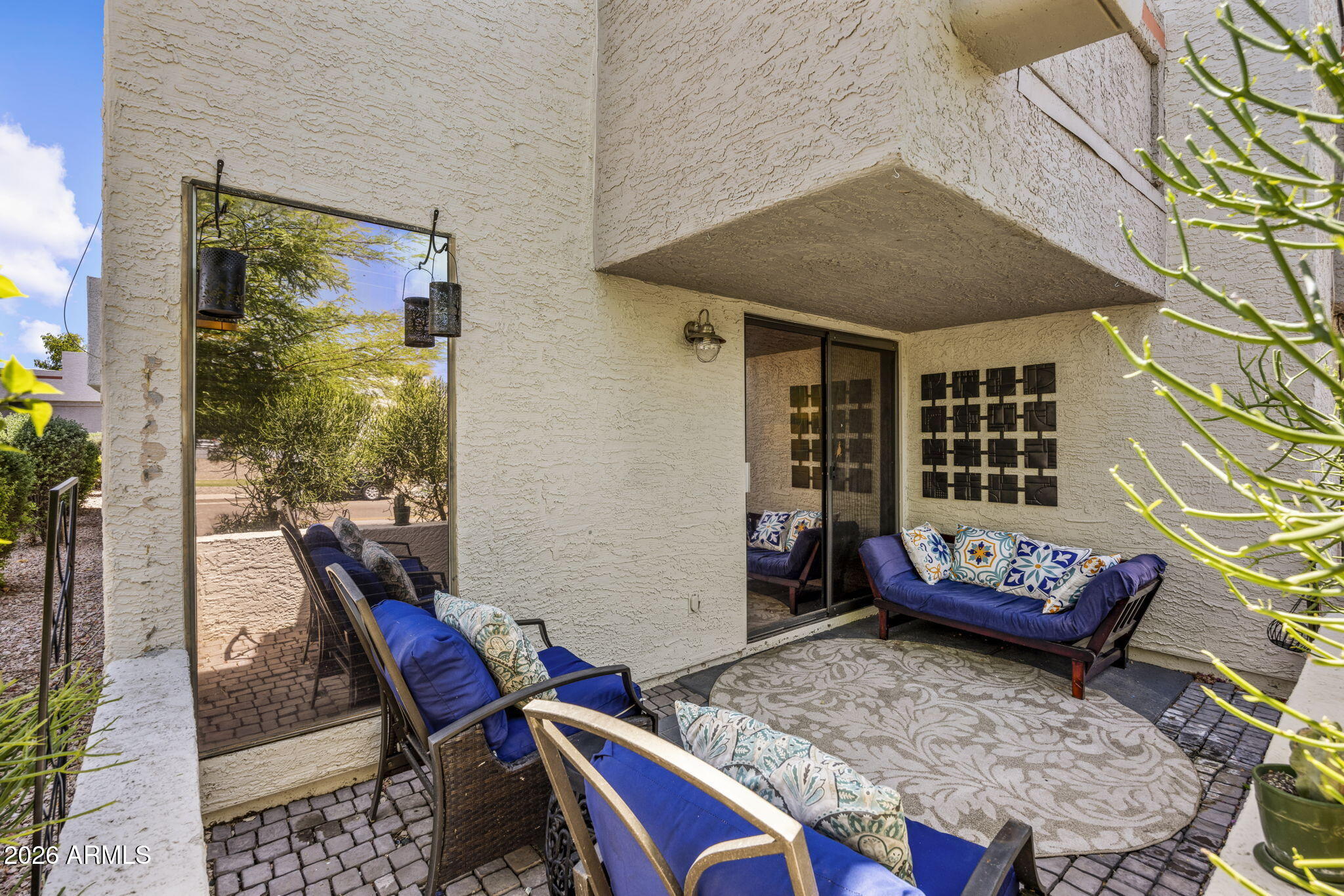 985 N GRANITE REEF Road 154