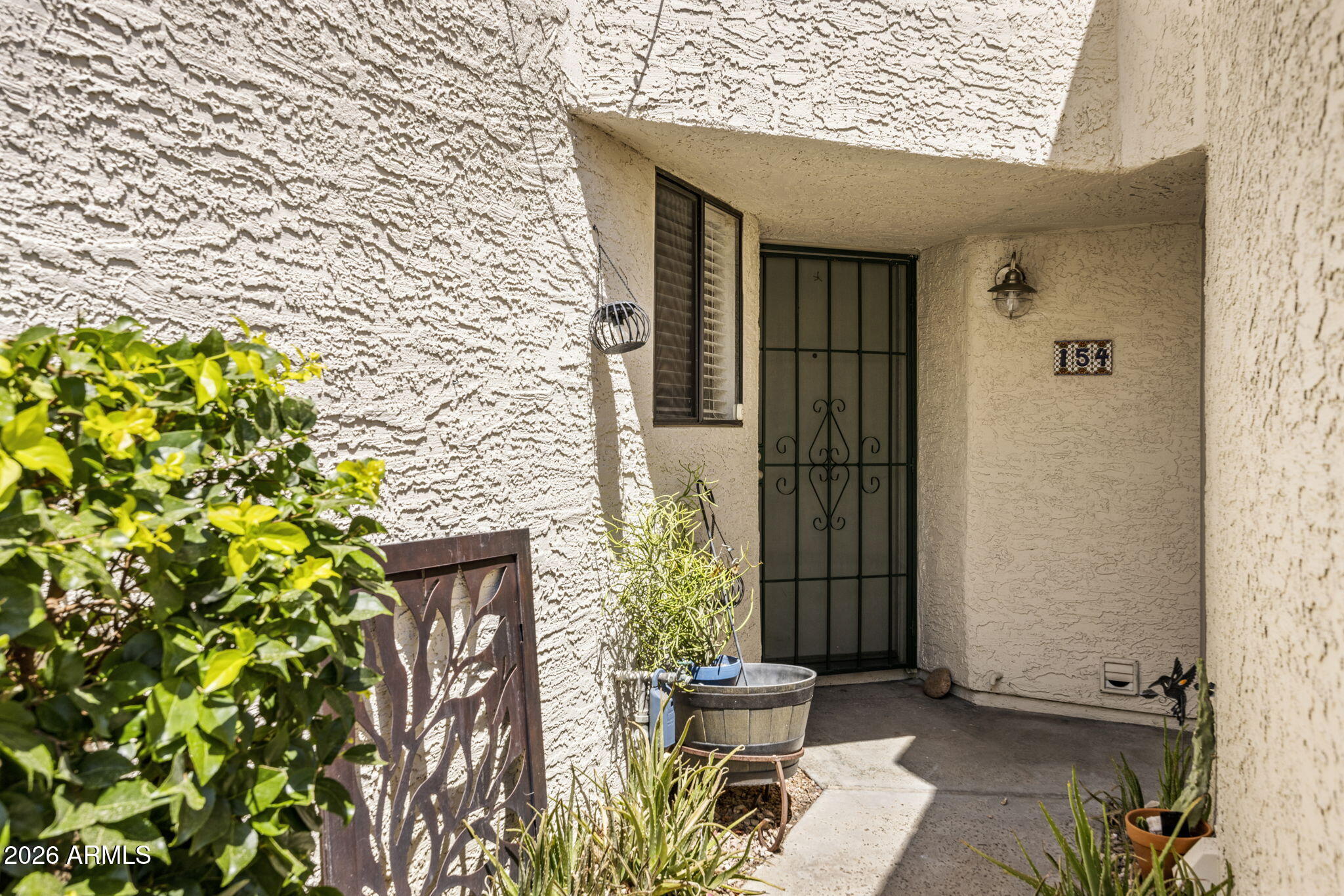 985 N GRANITE REEF Road 154
