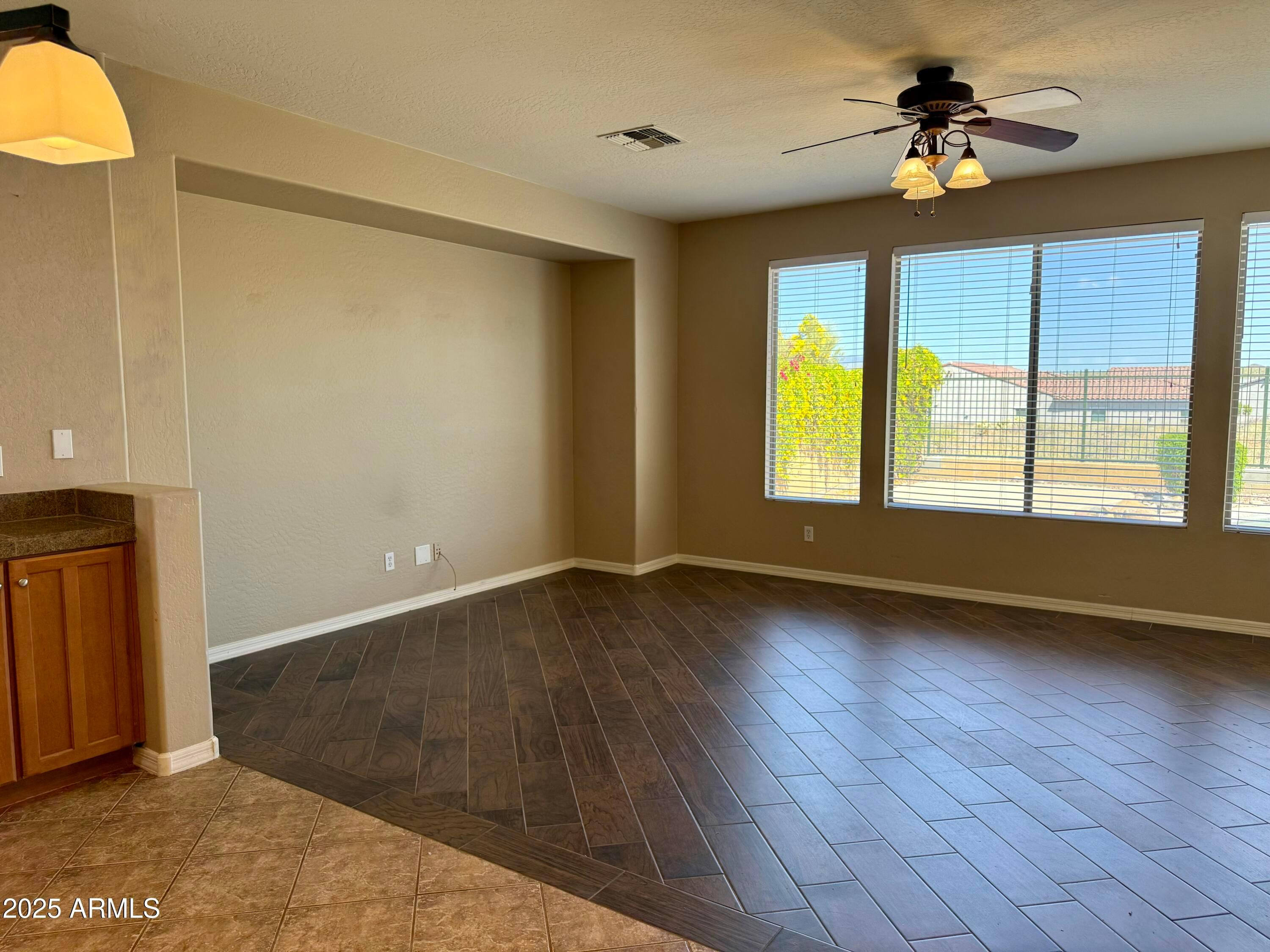 3518 W Plymouth Drive