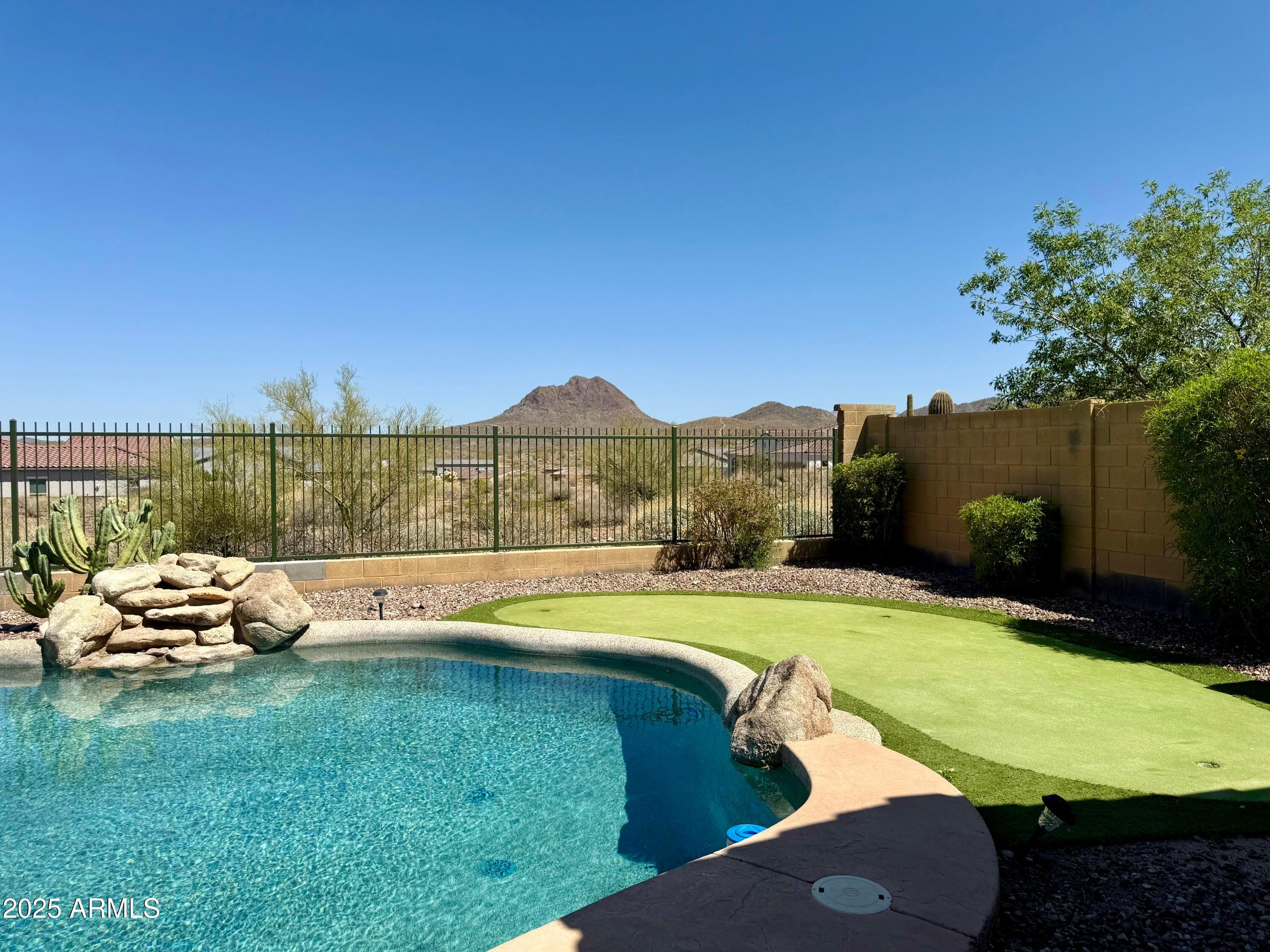 3518 W Plymouth Drive