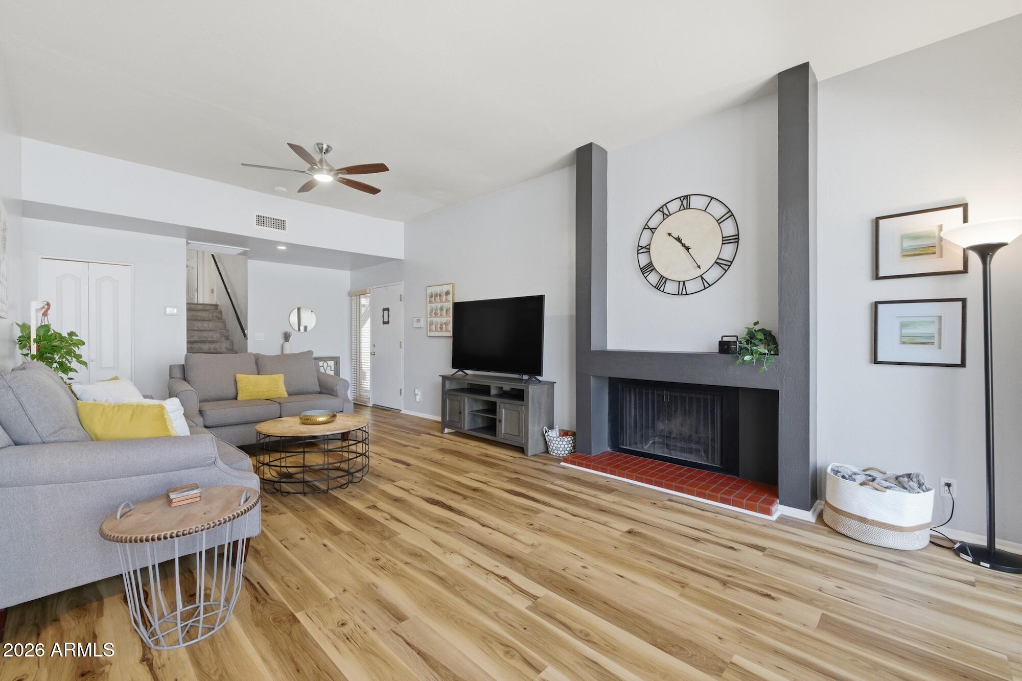 1201 E NORTHSHORE Drive 125