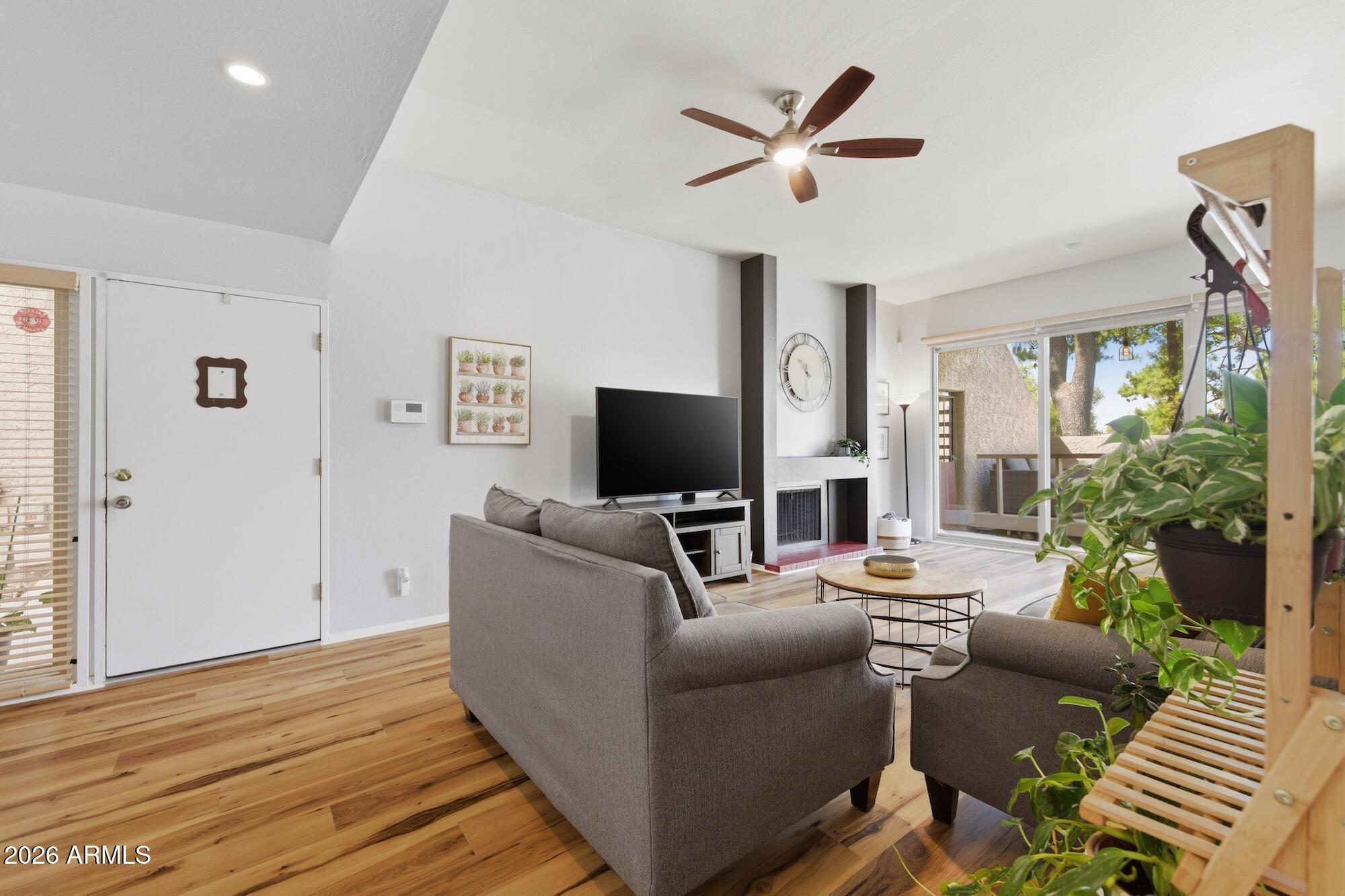 1201 E NORTHSHORE Drive 125