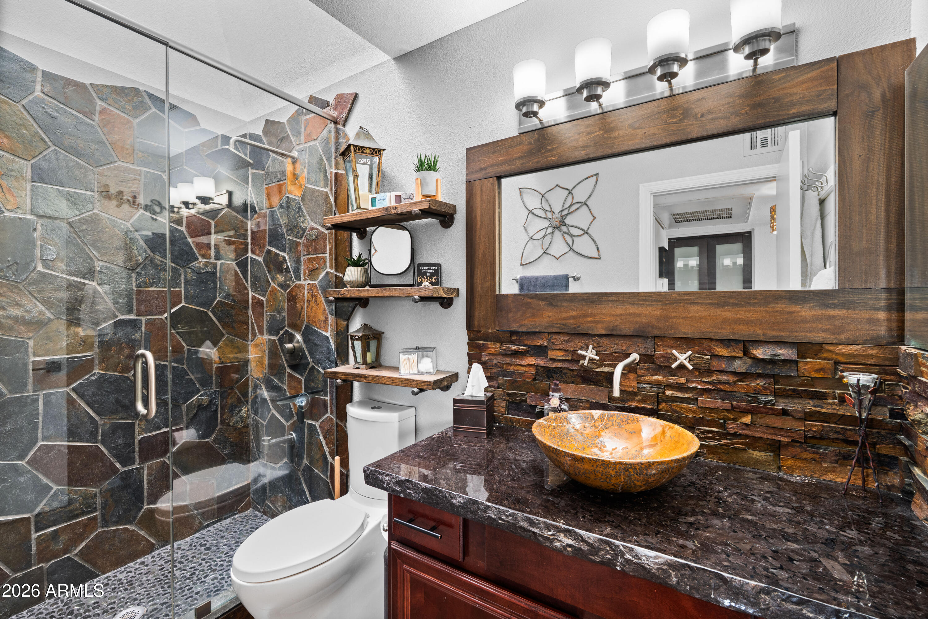 10115 E MOUNTAIN VIEW Road 2048