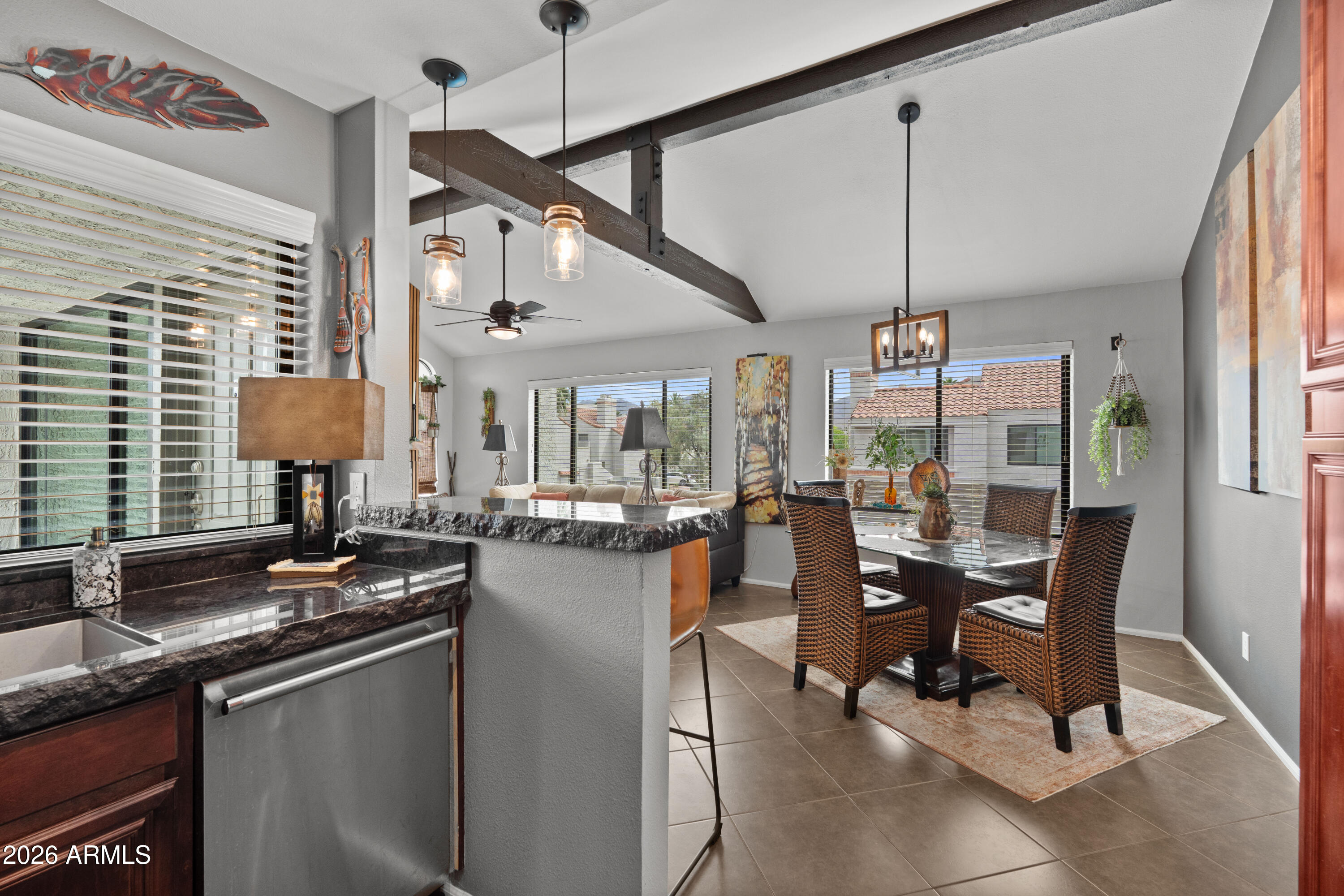 10115 E MOUNTAIN VIEW Road 2048