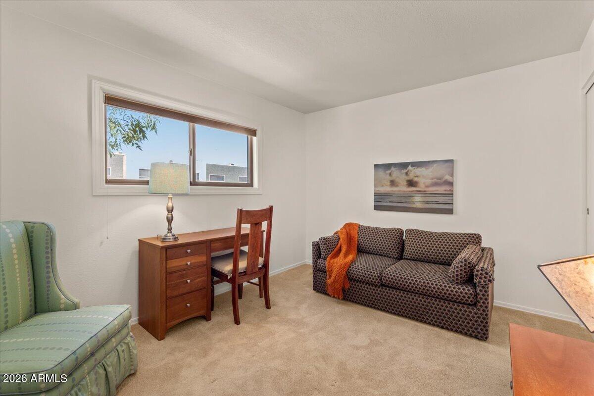 5525 E THOMAS Road O12