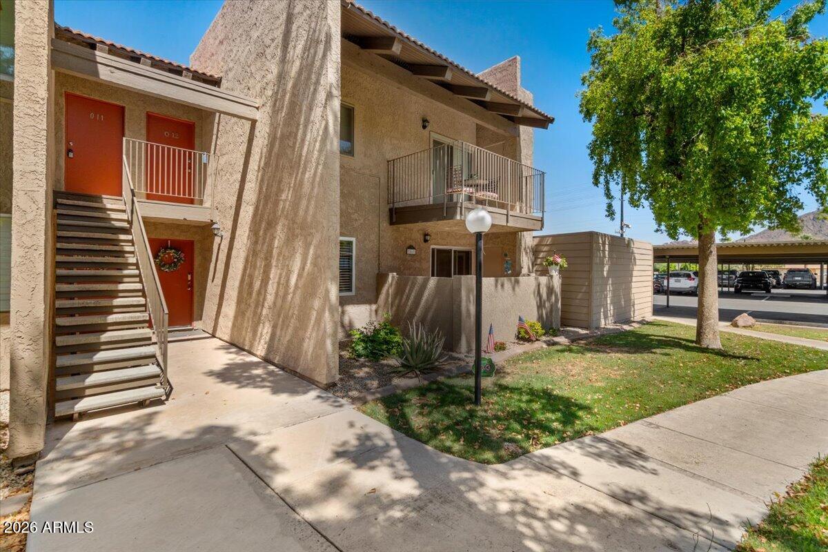 5525 E THOMAS Road O12