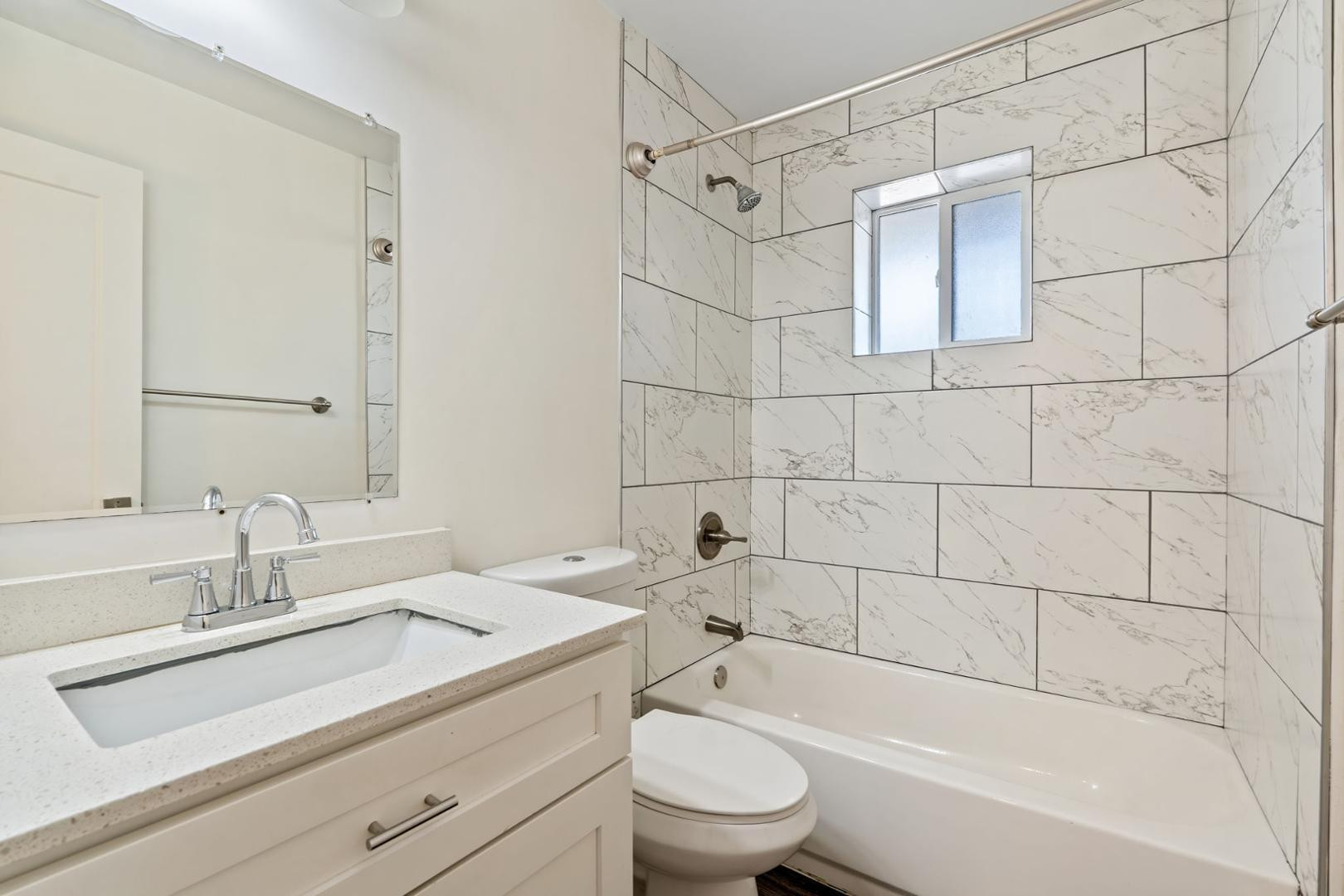 1707 N 18th B6