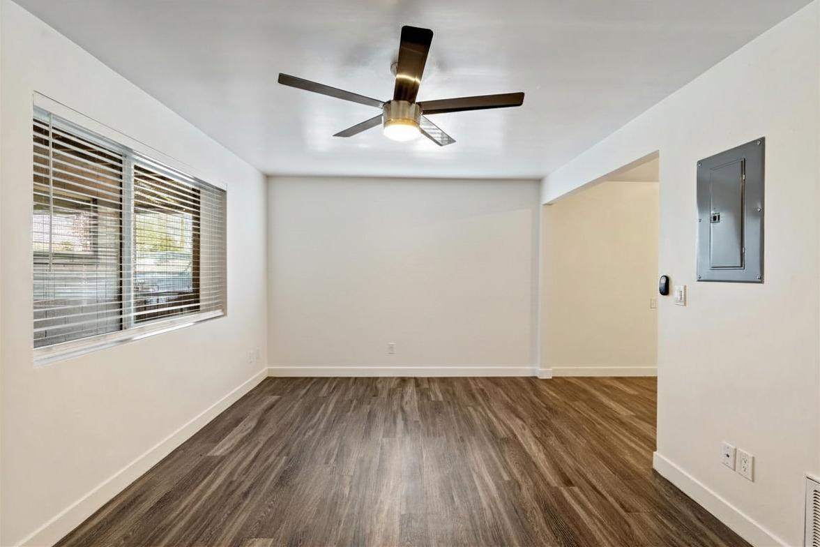 1707 N 18th B6